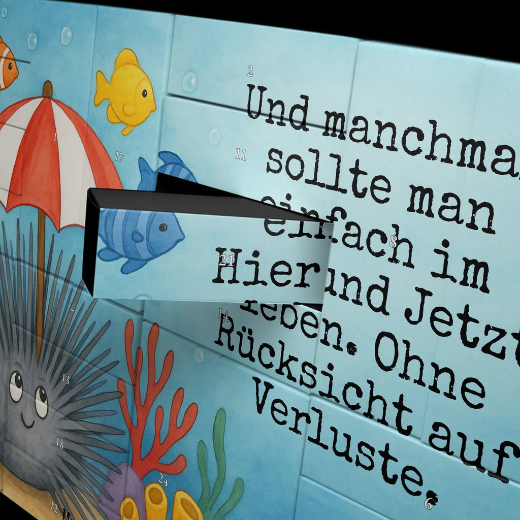 Adventskalender Selbst Befüllen Seeigel Design Weihnachtskalender, Adventskalender Selbst Befüllen, Karton Adventskalender, Adventskalender Karton, Adventskalender Box, Adventskalender Zum Aufstellen, Adventskalender Zum Befüllen, Diy Adventskalender, Erwachsenen Adventskalender, Leerer Adventskalender, Adventskalender für Erwachsene, Geschenke Adventskalender, Weihnachtskalender Zum Befüllen, Schachtel Adventskalender, Weihnachtskalender Schachteln, Adventskalender, Befüllbarer Adventskalender, Bastel Adventskalender, Weihnachtskalender Boxen, Adventskalender Schachteln, Adventskalender mit 24 Schachteln, Geschenkekalender, Adventskalender leer, Weihnachtskalender Selbst Befüllen, Adventskalender Deko, Adventskalender Boxen, Adventskalender ohne Inhalt, Adventskalender Schachtel, Tisch Adventskalender, Adventskalender Zum Selbst Befüllen, Kalender Zum Befüllen, Adventskalender Zum Füllen, Adventskalender 24 Boxen, Meer, Urlaub, Meerestiere, Selbstakzeptanz, Seeigel, Achtsamkeit, Leben, Lebe, Hier und Jetzt, Selbstliebe