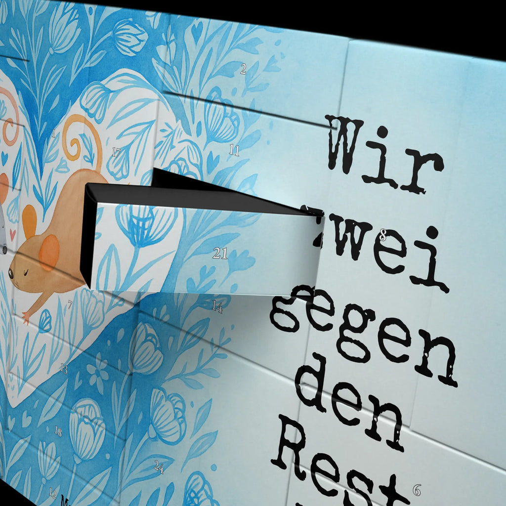 Adventskalender Selbst Befüllen Mäuse Herz Design Leerer Adventskalender, Weihnachtskalender Boxen, Adventskalender Zum Aufstellen, Adventskalender für Erwachsene, Adventskalender Selbst Befüllen, Karton Adventskalender, Schachtel Adventskalender, Adventskalender leer, Adventskalender mit 24 Schachteln, Adventskalender Karton, Adventskalender Box, Weihnachtskalender Schachteln, Adventskalender Deko, Adventskalender ohne Inhalt, Adventskalender Zum Selbst Befüllen, Adventskalender Boxen, Geschenke Adventskalender, Adventskalender Schachteln, Adventskalender, Erwachsenen Adventskalender, Befüllbarer Adventskalender, Weihnachtskalender Selbst Befüllen, Weihnachtskalender, Diy Adventskalender, Geschenkekalender, Adventskalender Zum Befüllen, Weihnachtskalender Zum Befüllen, Adventskalender Schachtel, Adventskalender Zum Füllen, Tisch Adventskalender, Bastel Adventskalender, Kalender Zum Befüllen, Adventskalender 24 Boxen, Freundin, Freund, Liebe, Liebesgeschenk, Jahrestag, Verlobung, Partner, Ehemann, Ehefrau, Heiraten, Heiratsantrag, Hocheitstag, Mäuse, Hochzeit, Liebesbeweis, Maus, Liebesbotschaft, Gemeinsamkeit, Lieblingsmensch, Geschenk für Zwei, Love