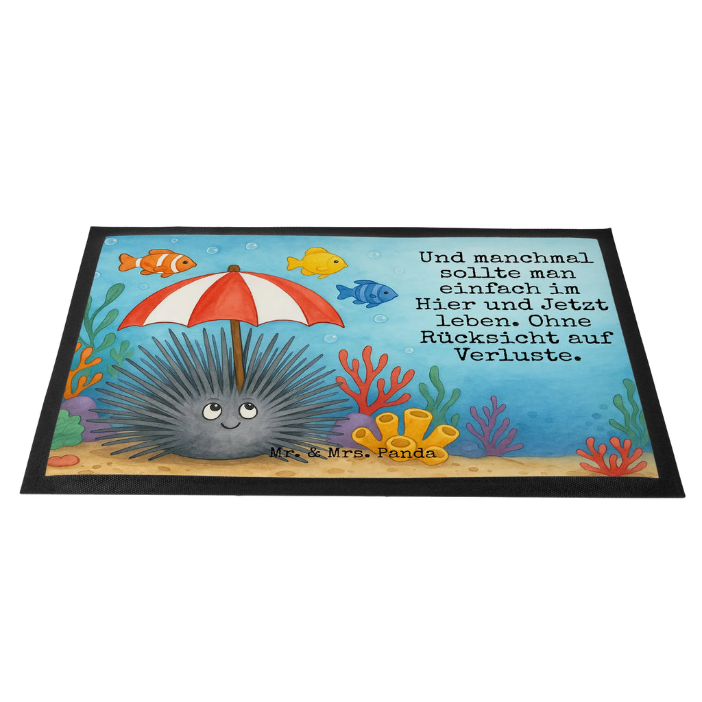 Fußmatte Seeigel Design Schmutzfangmatte, Bodenvorleger, Türvorleger, Sauberlaufmatte, abstreifer, bodenmatte, matte haustür, außenmatte, Schuhabstreifer, fußmatte, Gummi-Fußmatte, Haustürmatte, Vorleger, Gummimatte, teppichmatte, Fußabtreter, Abtretmatte, Schmutzfangteppich, Fußabstreifer, Schmutzfänger, Fussmatte, Abtreter, Eingangsmatte, Türmatte, Schmutzmatte, Outdoor-Matte, hausmatte, Eingangsteppich, flurmatte, Meerestiere, Meer, Urlaub, Selbstakzeptanz, Hier und Jetzt, Seeigel, Achtsamkeit, Lebe, Selbstliebe, Leben