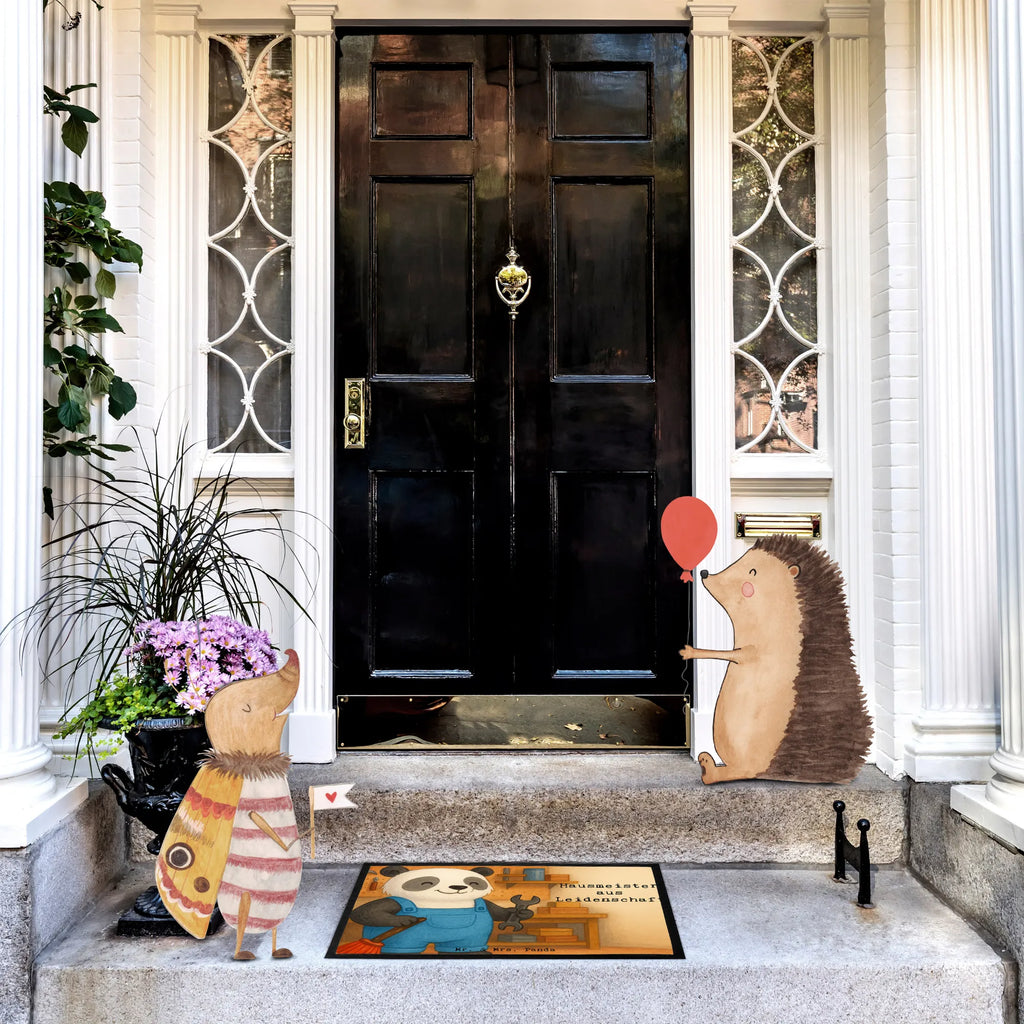 Fußmatte Hausmeister Leidenschaft Design Türmatte, Eingangsteppich, Motivfußmatte, Matte, Fußmatte waschbar, Fußabstreifer außen, Türvorleger, Schmutzfangmatte, Fußmatten, Fußabstreifer, Fussmatten online, Schmutzfangteppich, Fußabtreter, Fußmatte outdoor, Fußabtreter außen, Schmutzmatte, Sauberlaufmatte, Fussmatten, Schmutzfänger, Haustürmatte, Vorleger, Fußmatte außen, Gummi Matte, Gummimatte, Fußmatte außen wetterfest, Schmutzfangmatte waschbar, Fußmatte innen, Beruf, Ausbildung, Jubiläum, Abschied, Rente, Kollege, Kollegin, Geschenk, Schenken, Arbeitskollege, Mitarbeiter, Firma, Danke, Dankeschön, Facility Manager, Hausverwalter, Concierge, Hausmeister