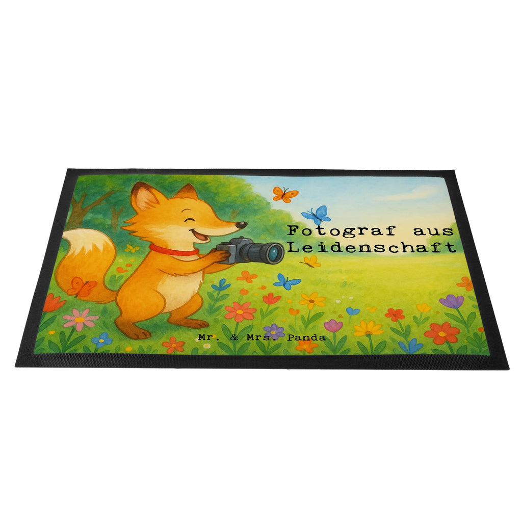 Fußmatte Fotograf Leidenschaft Design Fußabtreter, Fußmatte outdoor, Türvorleger, Haustürmatte, Gummimatte, Fussmatten, Fußmatten, Schmutzfangmatte, Fußmatte außen, Schmutzfangmatte waschbar, Schmutzfangteppich, Eingangsteppich, Fußabstreifer außen, Schmutzfänger, Sauberlaufmatte, Fußmatte innen, Fußmatte waschbar, Türmatte, Fußabstreifer, Schmutzmatte, Fussmatten online, Fußabtreter außen, Gummi Matte, Fußmatte außen wetterfest, Motivfußmatte, Matte, Vorleger, Beruf, Ausbildung, Jubiläum, Abschied, Rente, Kollege, Kollegin, Geschenk, Schenken, Arbeitskollege, Mitarbeiter, Firma, Danke, Dankeschön, Fotografie, Profi Fotograf, Fotoreporter, Hochzeitsfotograf, Fotograf, Hobbyfotograf