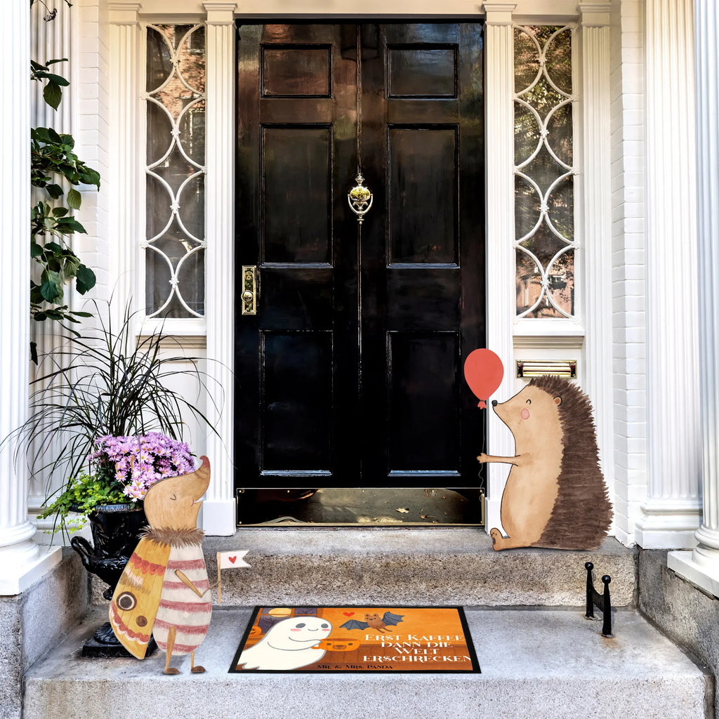 Doormat Ghost Coffee Design Fussmatten, Gummi Matte, Schmutzfangmatte, Fußmatte outdoor, Fußabtreter, Fußabtreter außen, Türmatte, Fußmatte außen, Matte, Gummimatte, Haustürmatte, Fussmatten online, Sauberlaufmatte, Fußabstreifer, Schmutzfangmatte waschbar, Schmutzfänger, Fußabstreifer außen, Fußmatte innen, Vorleger, Schmutzfangteppich, Eingangsteppich, Motivfußmatte, Türvorleger, Fußmatte außen wetterfest, Fußmatten, Schmutzmatte, Fußmatte waschbar, Halloween, Deko, Martinssingen, Dekoration, Geschenke, Schenken, Gespenst, Kaffee