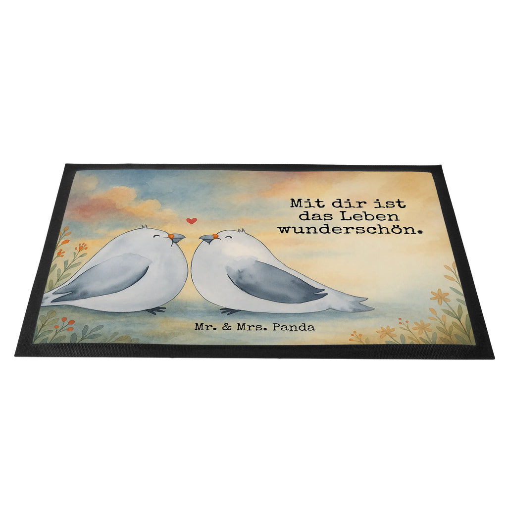 Fußmatte Turteltauben Liebe Design Türvorleger, Schmutzmatte, Fußabtreter, Matte, Schmutzfänger, Fußabstreifer, Schmutzfangmatte, Türmatte, Motivfußmatte, Haustürmatte, Vorleger, Fussmatten, Fußmatten, Gummimatte, Fußmatte außen, Fußmatte innen, Fussmatten online, Gummi Matte, Sauberlaufmatte, Fußmatte waschbar, Fußmatte outdoor, Schmutzfangmatte waschbar, Eingangsteppich, Fußabstreifer außen, Fußabtreter außen, Schmutzfangteppich, Fußmatte außen wetterfest, Liebe, Partner, Freund, Freundin, Ehemann, Ehefrau, Heiraten, Verlobung, Heiratsantrag, Liebesgeschenk, Jahrestag, Hocheitstag, Turteltauben, Turteltäubchen, Tauben, Verliebt, Verlobt, Verheiratet, Geschenk Freundin, Geschenk Freund, Liebesbeweis, Hochzeitstag, Geschenk Hochzeit