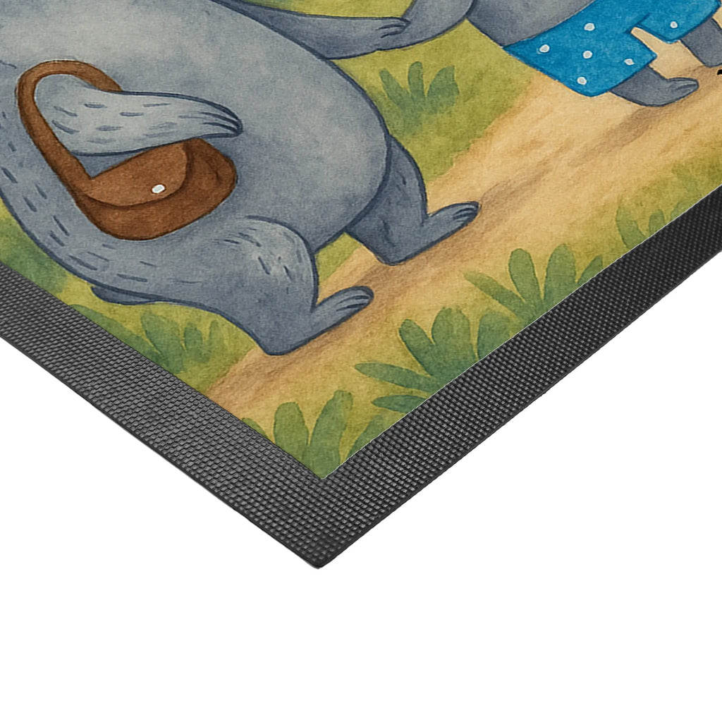 Fußmatte Koala Familie zwei Design Fußabstreifer außen, Fußmatte innen, Schmutzfangmatte, Eingangsteppich, Schmutzmatte, Vorleger, Fußmatte waschbar, Fussmatten online, Fußmatte außen, Fußabstreifer, Fussmatten, Sauberlaufmatte, Türvorleger, Motivfußmatte, Fußmatte außen wetterfest, Fußmatte outdoor, Schmutzfangmatte waschbar, Gummi Matte, Matte, Schmutzfangteppich, Fußabtreter außen, Fußabtreter, Fußmatten, Türmatte, Haustürmatte, Gummimatte, Schmutzfänger, Familie, Vatertag, Muttertag, Bruder, Schwester, Mama, Papa, Oma, Opa, Familienzeit, Koalafamilie, Familienleben, Koalabär, Koala, Lieblingsfamilie, beste Familie