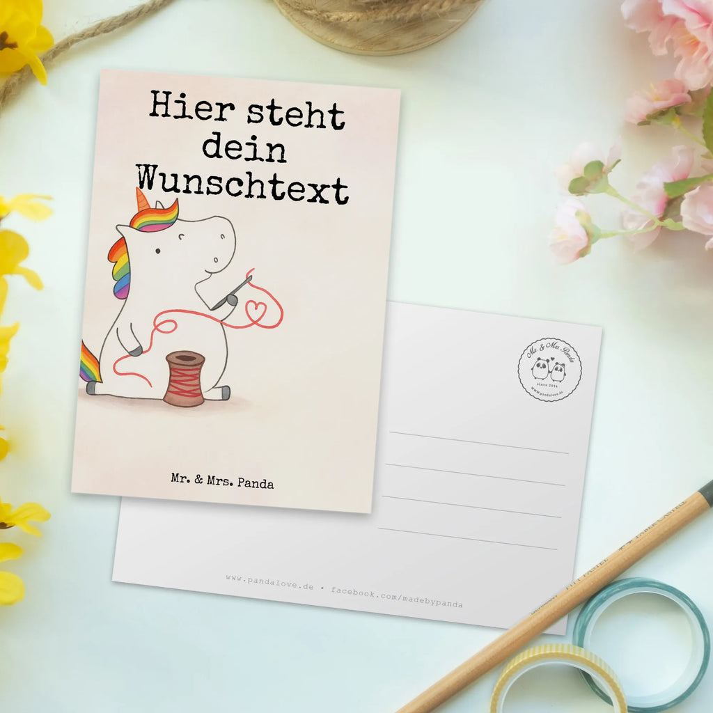 Personalisierte Postkarte Einhorn Näherin Design Karte mit Wunschtext, Grußkarte mit Wunschtext, Grußkarte mit Namen, Karte mit Namen, Postkarte mit Wunschtext, Geschenkkarte mit Namen, Ansichtskarte mit Wunschtext, Postkarte personalisierbar, Postkarte bedrucken, Geschenkkarte mit Wunschtext, Postkarte mit Namen, Einladung mit Namen, Einladung mit Wunschtext, Ansichtskarte mit Namen, Einhorn, Einhörner, Einhorn Deko, Unicorn, Näherin, nähen, Stricken, Häkeln, Nähzimmer, Mädchen, basteln, Freundin