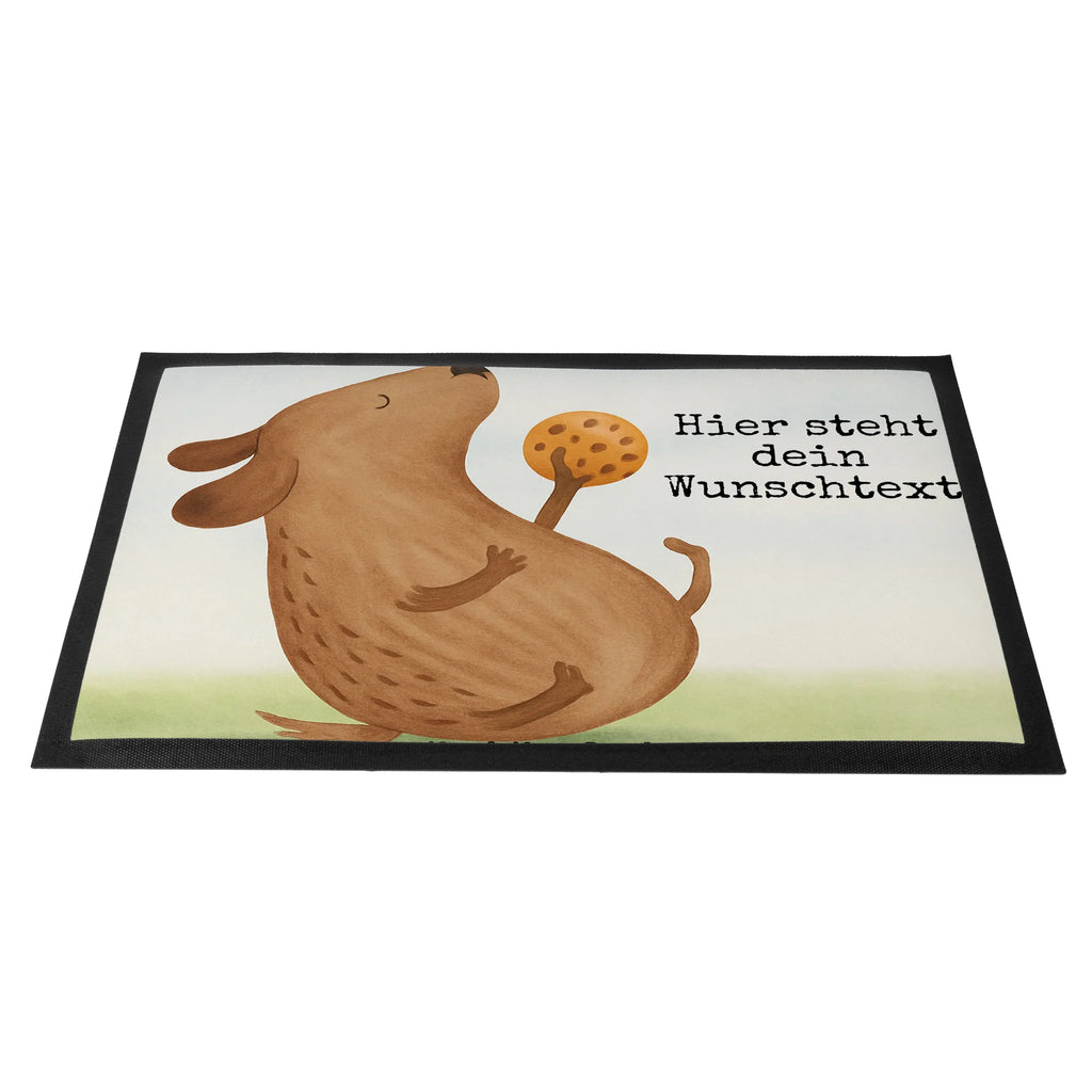 Personalisierte Fußmatte Hund Keks Design Fußmatte mit Namen, Bedrucken, Personalisierte Fußmatte, Personalisiert, Personalisieruung, Namensfussmatte, Fußmatte bedrucken, Türvorleger personalisiert, Haustürmatte personalisiert, Türvorleger mit Namen, Wunschnamen, Hund, Hundemotiv, Haustier, Hunderasse, Tierliebhaber, Hundebesitzer, Sprüche, Hundekekse, Hundeleckerli, Leckerli, Hundesnacks