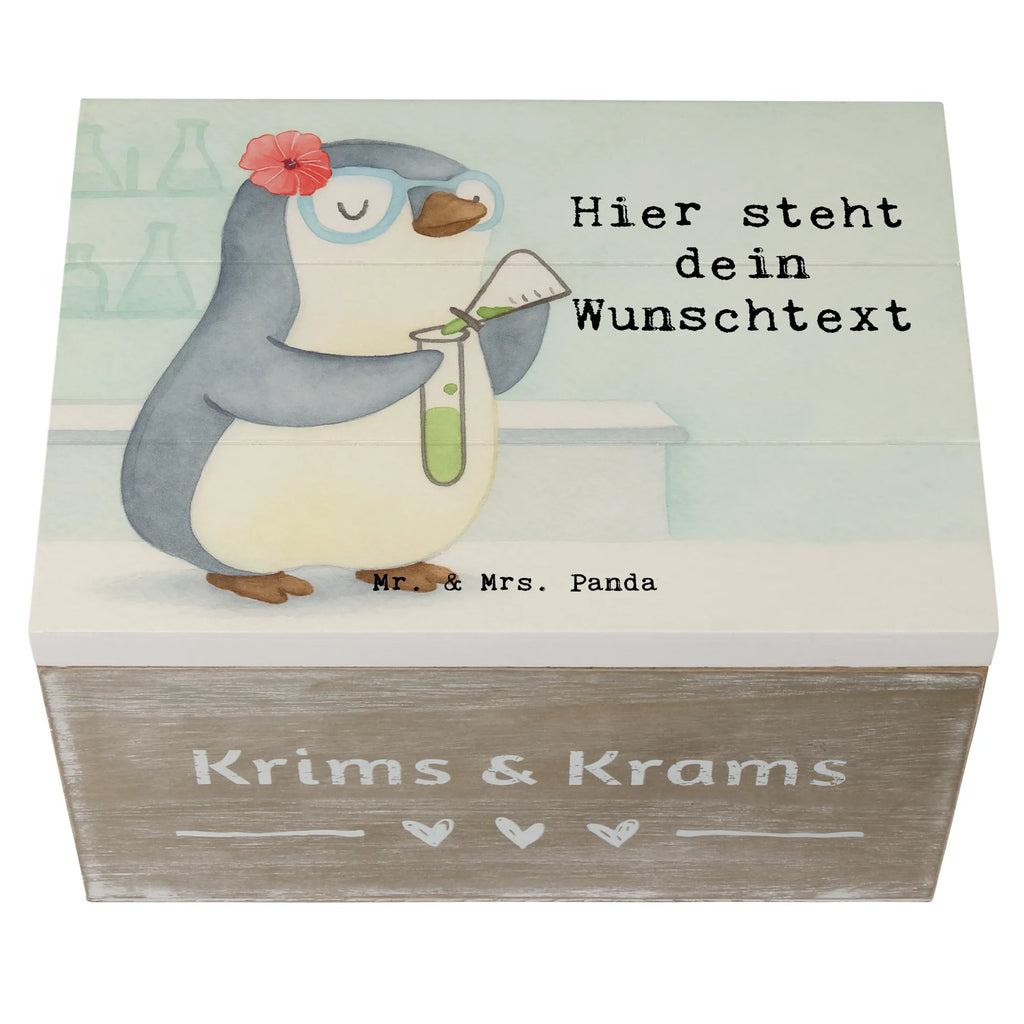 Personalisierte Holzkiste Chemielaborantin Leidenschaft Design Holzkiste Personalisiert, Erinnerungsbox Personalisiert, Dekokiste Personalisiert, Aufbewahrungsbox Personalisiert, Truhe mit Namen, Kiste mit Namen, Schatulle Personalisiert, mit Namen, Holzkiste mit Namen, Erinnerungskiste, Truhe Personalisiert, Schatulle mit Namen, Schatzkiste mit Namen, GEschenkdose personalisiert, Aufbewahrungsbox mit Namen, Dekokiste mit Namen, Schatzkiste Personalisiert, Erinnerungsbox mit Namen, Kiste Personalisiert, Geschenkbox personalisiert, Erinnerungskiste Personalisiert, Beruf, Ausbildung, Jubiläum, Abschied, Rente, Kollege, Kollegin, Geschenk, Schenken, Arbeitskollege, Mitarbeiter, Firma, Danke, Dankeschön, Chemikerin, Forschung, Studium, Naturwissenschaftlerin, Chemielaborantin, Labor, Wissenschaftlerin