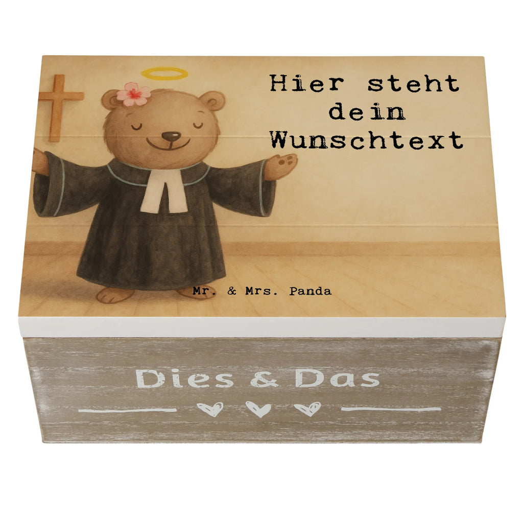Personalisierte Holzkiste Pastorin Leidenschaft Design Schatzkiste mit Namen, GEschenkdose personalisiert, Schatulle Personalisiert, Erinnerungskiste Personalisiert, Aufbewahrungsbox mit Namen, Dekokiste Personalisiert, Schatzkiste Personalisiert, Erinnerungsbox mit Namen, Schatulle mit Namen, Kiste Personalisiert, Geschenkbox personalisiert, Dekokiste mit Namen, Truhe mit Namen, Holzkiste mit Namen, Kiste mit Namen, Erinnerungskiste, Holzkiste Personalisiert, Aufbewahrungsbox Personalisiert, Truhe Personalisiert, Erinnerungsbox Personalisiert, mit Namen, Beruf, Ausbildung, Jubiläum, Abschied, Rente, Kollege, Kollegin, Geschenk, Schenken, Arbeitskollege, Mitarbeiter, Firma, Danke, Dankeschön, Kirche, Pastorin, Dienerin Gottes<br />Geistliche, Predigerin<br />Priesterin, Theologin, Pfarrerin