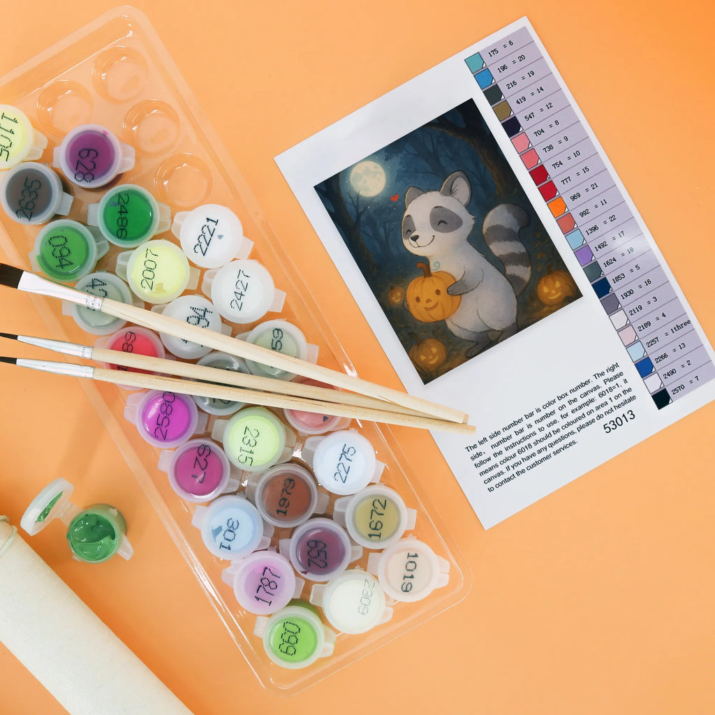 Malen nach Zahlen Waschbär Kürbis Design Kreativität, DIY, Künstler, Malen, Ausmalbild, Kunstwerk, Baseln, Bastelidee, Malen nach Zahlen, Halloween, Deko, Martinssingen, Dekoration, Geschenke, Schenken, Halloween Deko, Trick or Treat, Süßes sonst gibt's saures, Waschbär, Kürbis