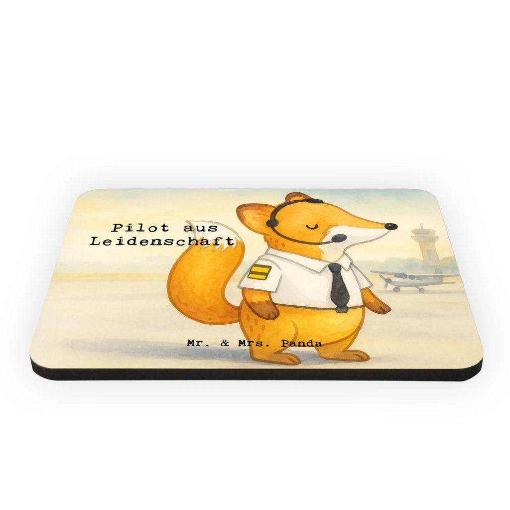 Magnet Pilot Leidenschaft Design Pinnwandmagnet, Whiteboard Magnet, Notizhalter, Notiz Magnet, Dekomagnet, fridge magnet, Souvenir Magnet, Magnete Holz, Motivmagnete, Kühlschrankmagnet, Kalendermagnet, Kühlschrank Dekoration, Geschenk, Schenken, Jubiläum, Danke, Dankeschön, Beruf, Ausbildung, Abschied, Rente, Kollege, Kollegin, Arbeitskollege, Mitarbeiter, Firma, Flugkapitän, Cockpit, Flugzeug, Pilot