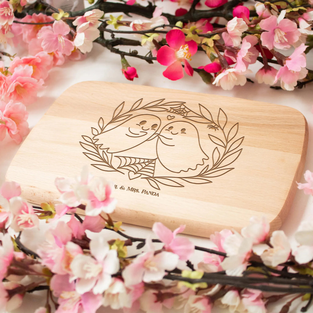 Holzbrett Gespenster  Liebe Frühstücksbrettchen, Küchenbrett, Holzbrett, Frühstücksbrett, Schneidebrett Holz, Brot, Schneidebrett, Dekoration, Geschenke, Schenken, Deko, Halloween, Martinssingen, Gespenst, Verliebt, Paar