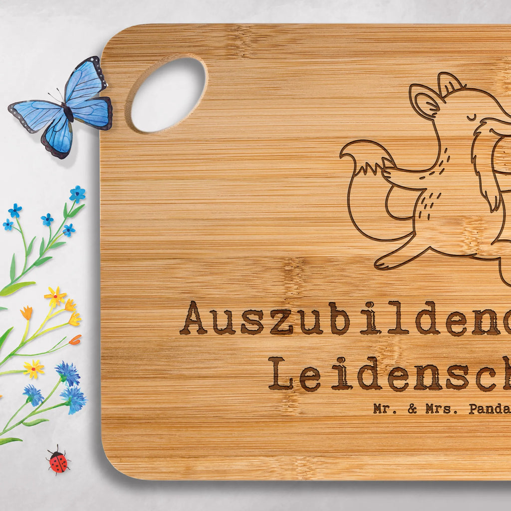 Schneidebrett Auszubildender Leidenschaft Schneidebrett, Küchenbrett, Holzbrett, Hackbrett, Frühstücksbrett, Holzbrettchen, Servierbrett, Brett, Geschenk, Schenken, Jubiläum, Danke, Dankeschön, Beruf, Ausbildung, Abschied, Rente, Kollege, Kollegin, Arbeitskollege, Mitarbeiter, Firma, Ausbildungsbeginn, Beginn der Ausbildung, Glücksbringer zur Ausbildung, Abschlussprüfung, Auszubildender, Preis, Azubi