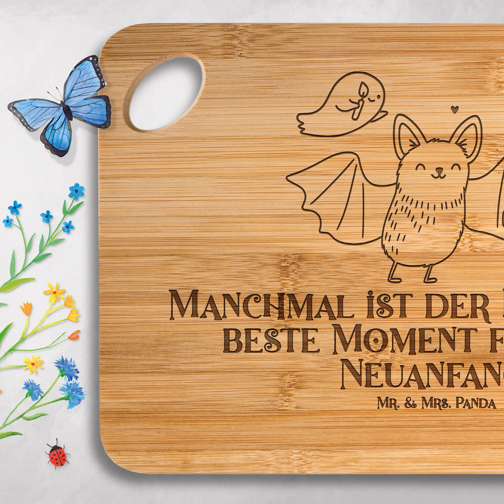 Holzbrett Fledermaus Gespenster Holzbrett, Brett, Hackbrett, Frühstücksbrett, Schneidebrett, Servierbrett, Holzbrettchen, Küchenbrett, Dekoration, Geschenke, Schenken, Deko, Halloween, Martinssingen, Süßes sonst gibt's saures, Halloween Deko, Gespenster, Fledermaus, Trick or Treat