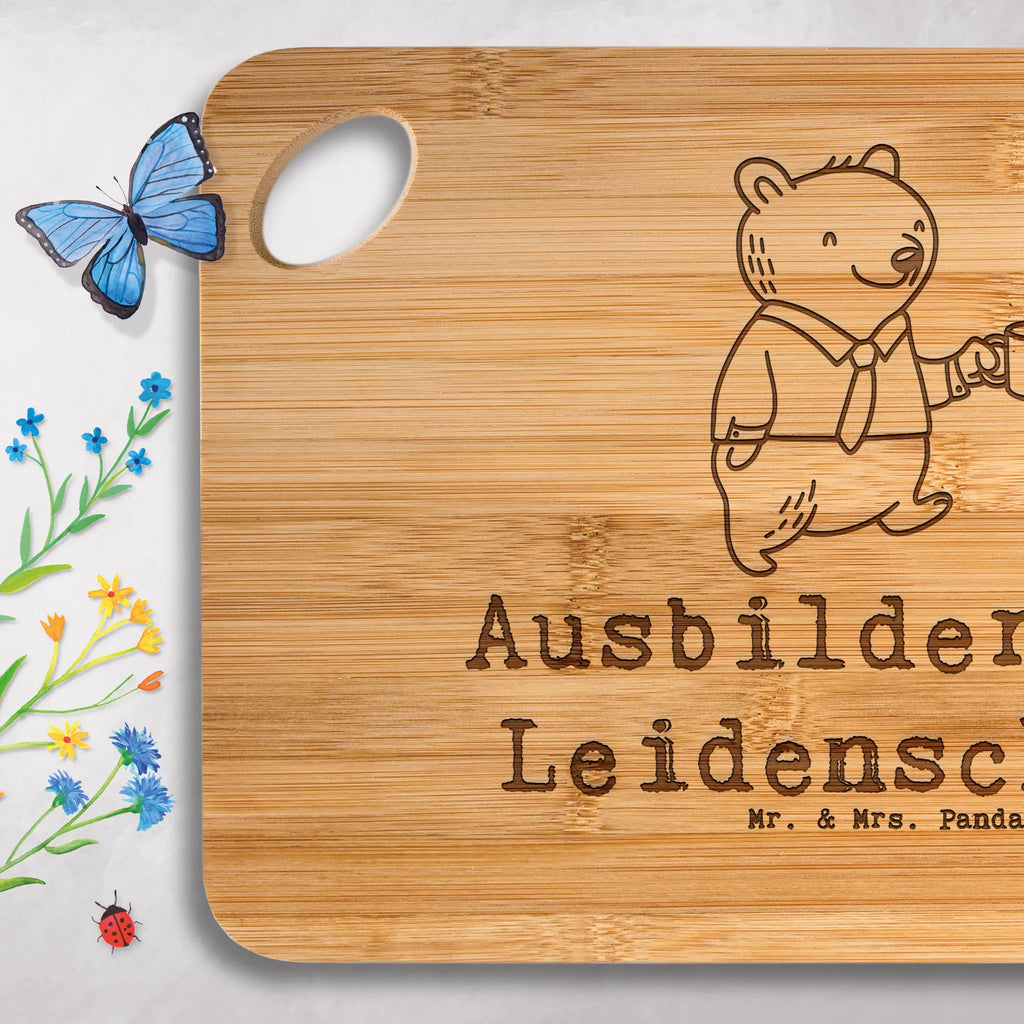 Holzbrett Ausbilder Leidenschaft Küchenbrett, Brett, Holzbrett, Frühstücksbrett, Hackbrett, Servierbrett, Holzbrettchen, Schneidebrett, Geschenk, Schenken, Jubiläum, Danke, Dankeschön, Beruf, Ausbildung, Abschied, Rente, Kollege, Kollegin, Arbeitskollege, Mitarbeiter, Firma, Ausbilder, Ausbilderprüfung, Tutor