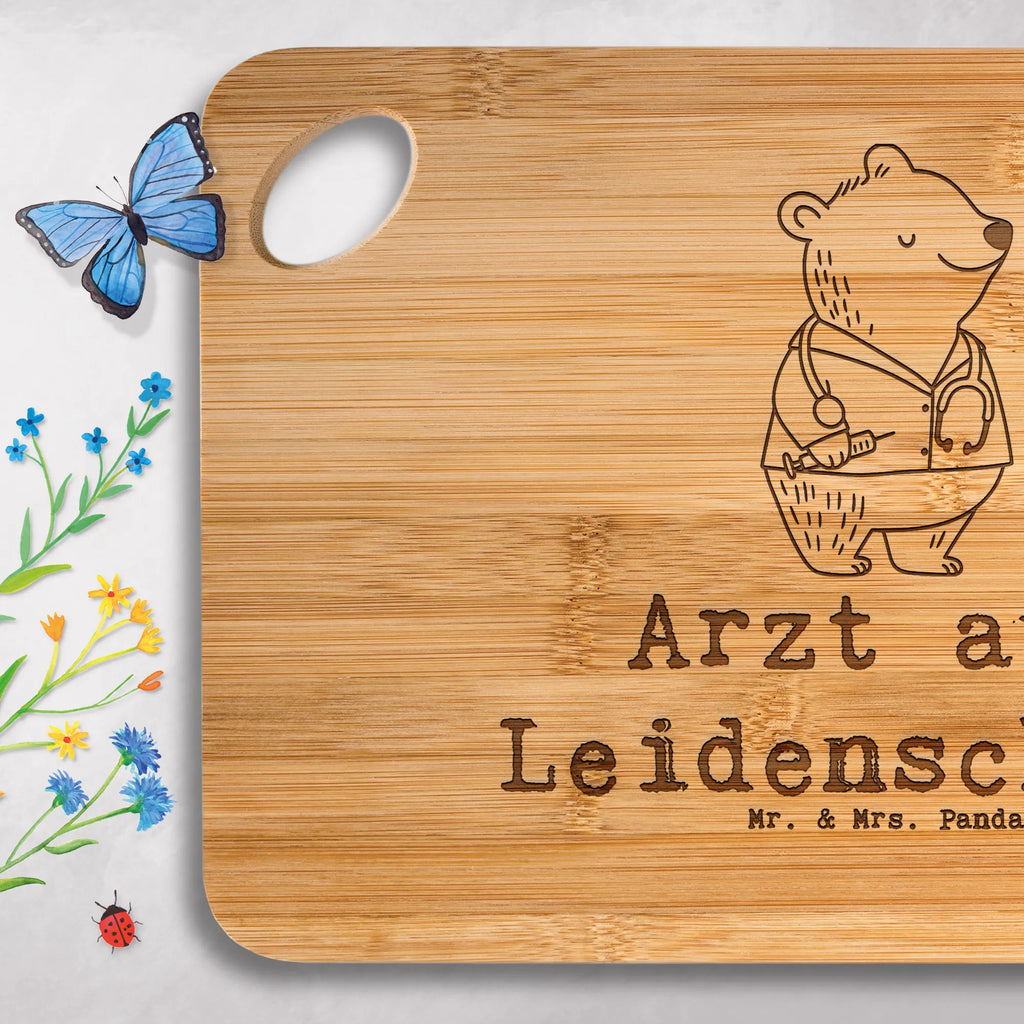 Holzbrett Arzt Leidenschaft Servierbrett, Brett, Frühstücksbrett, Holzbrett, Küchenbrett, Hackbrett, Holzbrettchen, Schneidebrett, Geschenk, Schenken, Jubiläum, Danke, Dankeschön, Beruf, Ausbildung, Abschied, Rente, Kollege, Kollegin, Arbeitskollege, Mitarbeiter, Firma, Hausarzt, Medizinstudium, Doktortitel, Doktor, Arzt, Mediziner, Arztpraxis