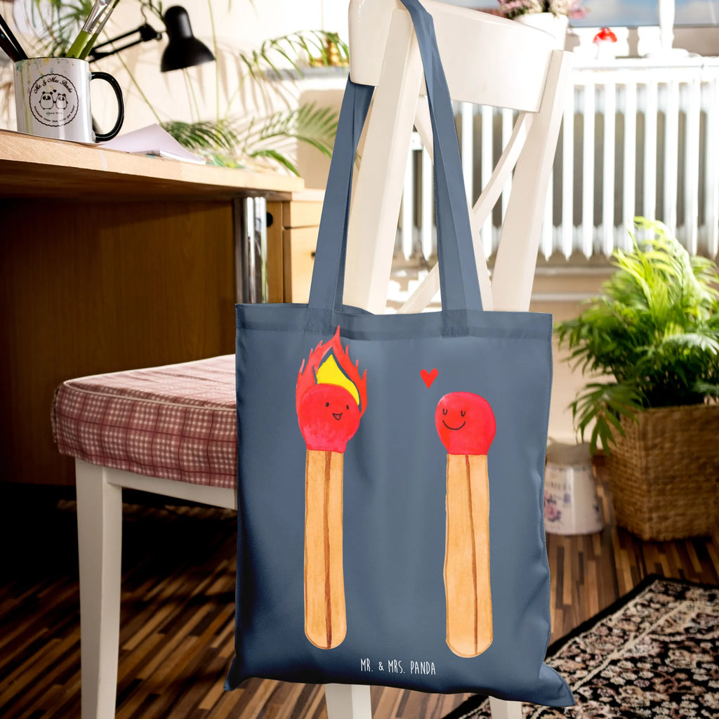 Torba Zapałki Unitasche, Einkaufsbeutel, Uni Tasche, canvas tasche, Beutel, dokumententasche, Stoffbeutel, henkeltasche baumwolle, Tragetasche, Stofftasche, Schulbeutel, freizeitbeutel, Schultertasche, Shopper, Baumwollbeutel, Shopping Tasche, tragbeutel, stoff shopper, Einkaufstüte, Tasche, Schultasche, totebag, Strandtasche, schulterbeutel, umhängetasche baumwolle, Alltagstasche, Freizeittasche, Henkeltasche, baumwoll shopper, Jutebeutel, Tüte, Laptoptasche, Jutetasche, Tote Bag, universaltasche, schultertasche baumwolle, campus tasche, Baumwolltasche, textiltasche, tragetasche baumwolle, Umhängetasche, textilbeutel, einkaufstasche baumwolle, Büchertasche, umhängebeutel, einkaufsshopper, Einkaufstasche, studententasche, Ehemann, Partner, Liebe, Liebesgeschenk, Verlobung, Hocheitstag, Heiratsantrag, Heiraten, Jahrestag, Freund, Freundin, Ehefrau, Streichhölzer