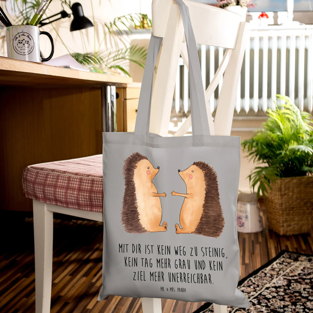 Tragetasche Igel Liebe Umhängetasche, Shopper, Beuteltasche, Tragetasche, Badetasche, Jutebeutel, Einkaufstüte, Stoffbeutel, Jutetasche, Stofftasche, Laptoptasche, Tasche, Schultertasche, Beutel, Strandtasche, Einkaufstasche, Liebe, Partner, Freund, Freundin, Ehemann, Ehefrau, Heiraten, Verlobung, Heiratsantrag, Liebesgeschenk, Jahrestag, Hocheitstag, Hochzeitstag, Verheiratet, Liebesbeweis, Igel, Verliebt, Hochzeit, Geschenk, Verlobt