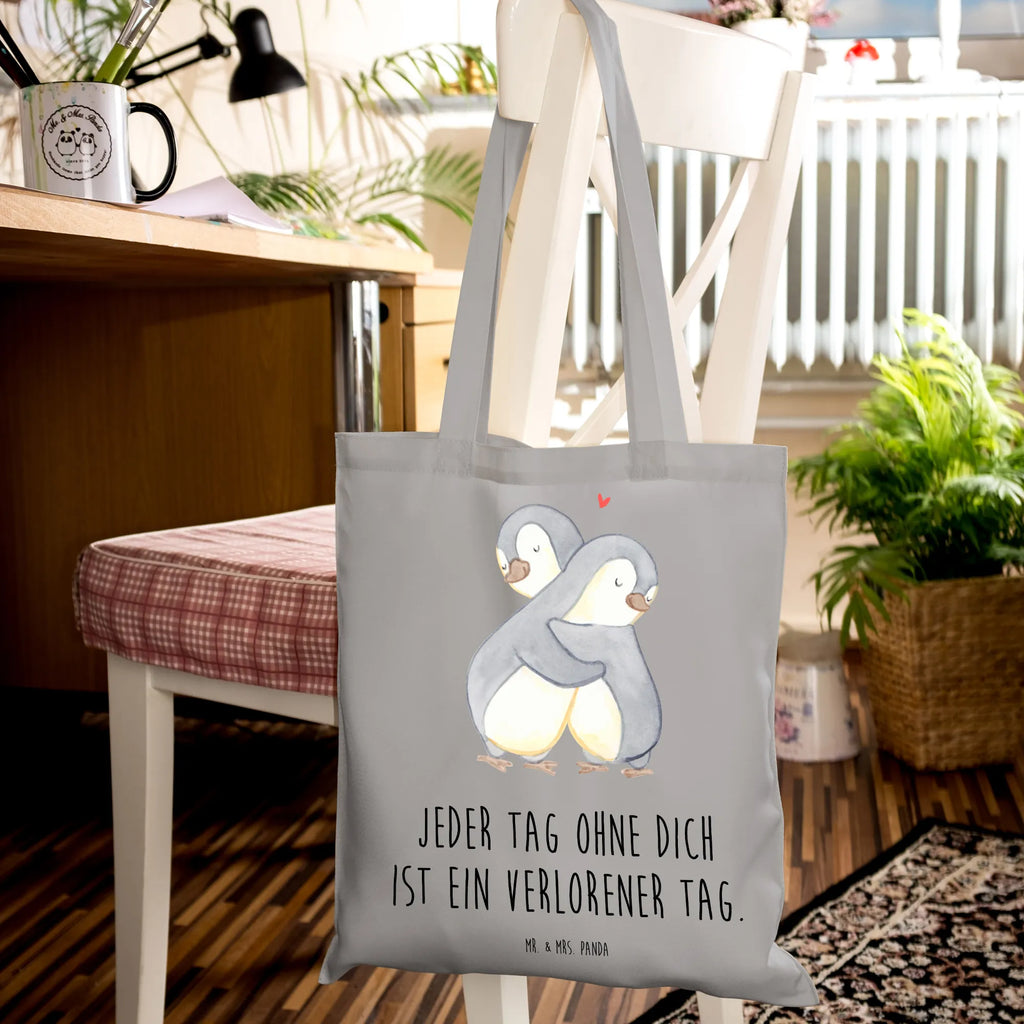 Tote bag penguins Cuddle Beutel, Laptoptasche, Jutetasche, Stofftasche, Einkaufstüte, Strandtasche, Einkaufstasche, Shopper, Badetasche, Tasche, Schultertasche, Beuteltasche, Jutebeutel, Stoffbeutel, Tragetasche, Umhängetasche, Liebe, Partner, Freund, Freundin, Ehemann, Ehefrau, Heiraten, Verlobung, Heiratsantrag, Liebesgeschenk, Jahrestag, Hocheitstag, Geschenk für Partner, für Männer, Hochzeitstag, Geschenk für Freundin, Geschenk für Frauen, Liebesbeweis, für Ehemann, Valentinstag, Mitbringsel
