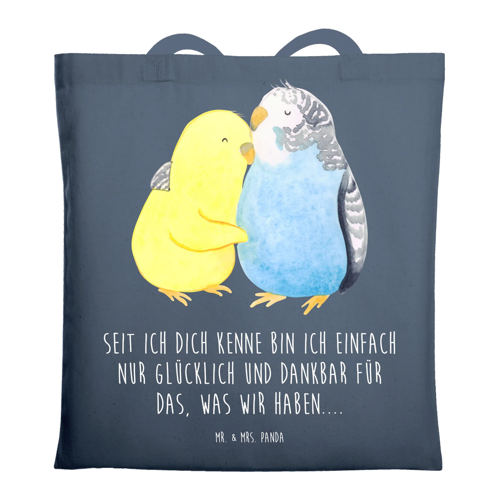 Tragetasche Wellensittich Liebe Tragetasche, Einkaufstüte, Tasche, Stofftasche, Beuteltasche, Strandtasche, Schultertasche, Jutebeutel, Badetasche, Beutel, Umhängetasche, Einkaufstasche, Laptoptasche, Jutetasche, Shopper, Stoffbeutel, Liebe, Partner, Freund, Freundin, Ehemann, Ehefrau, Heiraten, Verlobung, Heiratsantrag, Liebesgeschenk, Jahrestag, Hocheitstag, Kuscheln, Vertrauen, Nähe, Wellensittich, Vögel