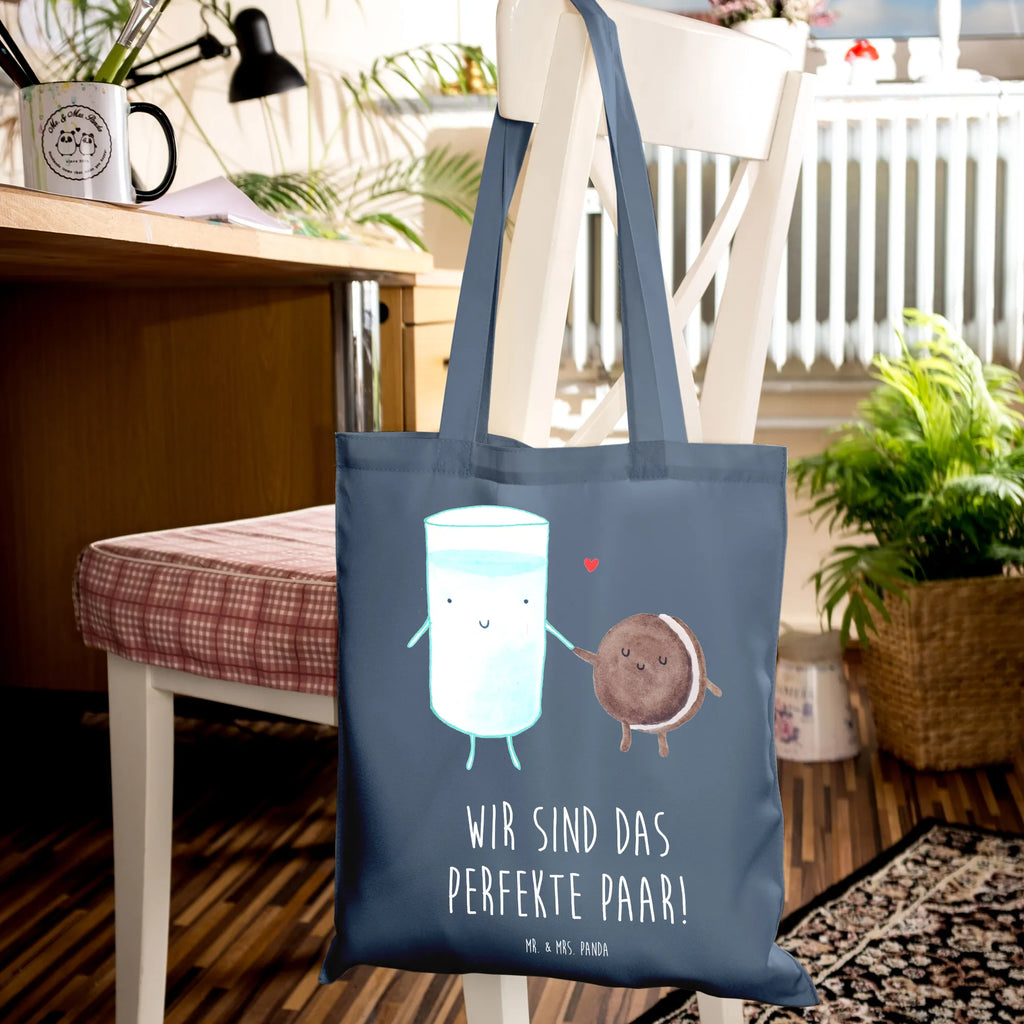 Tote bag milk biscuit Stoffbeutel, Laptoptasche, Badetasche, Tasche, Jutetasche, Strandtasche, Einkaufstüte, Schultertasche, Beutel, Stofftasche, Tragetasche, Einkaufstasche, Beuteltasche, Jutebeutel, Shopper, Umhängetasche, Tiermotive, Gute Laune, lustige Sprüche, Tiere, romantisch, perfektes Paar, Keks, Motiv süß, Einladung Frühstück, Cookie, Milk, Milch, Kekse, Kaffee