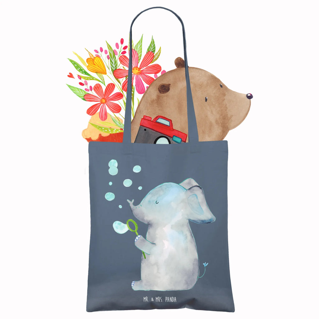 Tragetasche Elefant Seifenblasen Tragetasche, Umhängetasche, Tasche, Jutebeutel, Beuteltasche, Laptoptasche, Einkaufstüte, Einkaufstasche, Schultertasche, Shopper, Jutetasche, Stofftasche, Stoffbeutel, Beutel, Strandtasche, Badetasche, Tiermotive, Gute Laune, lustige Sprüche, Tiere, Elefanten, Liebesbeweis, Rüsseltier, Heimat, Liebesspruch, Liebe, Dickhäuter, Elefant, Seifenblasen, Gefühl. Daheim