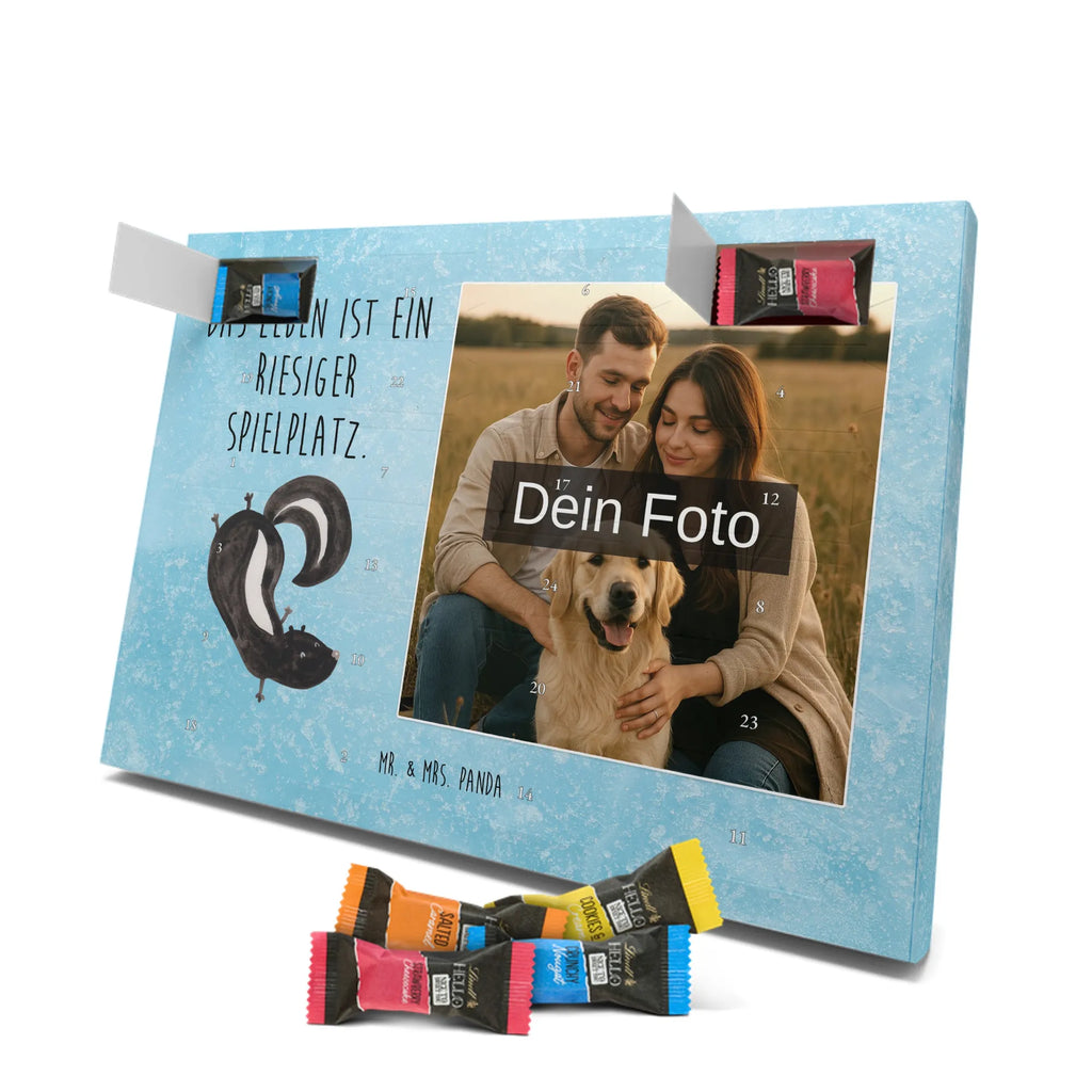 Personalisierter Schoko Foto Adventskalender Stinktier Handstand Personalisierter Schoko Foto Adventskalender, Stinktier, Skunk, Verpielt, Stinker, Raubtier, Spielplatz, Wildtier, Kind, Stinki