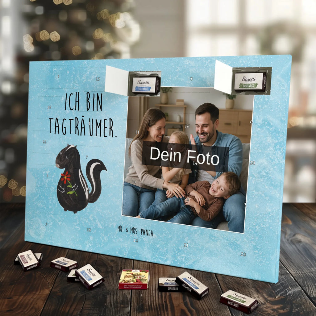 Personalisierter Schoko Foto Adventskalender Stinktier Blume Personalisierter Schoko Foto Adventskalender, Stinktier, Skunk, Träume, Tagträumer, Dreams, Stinker, Wildtier, Raubtier, Verträumt, Stinki