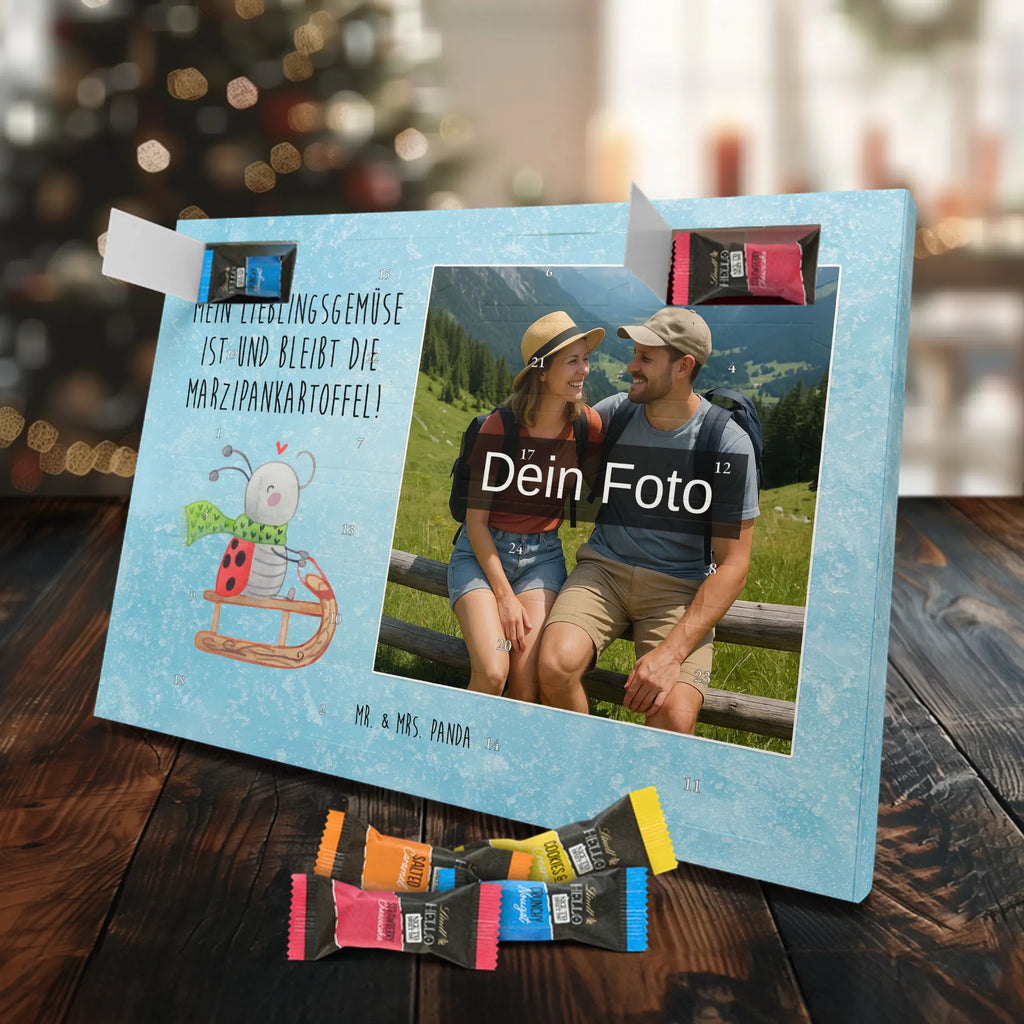 Personalisierter Schoko Foto Adventskalender Smörle Rodeln Personalisierter Schoko Foto Adventskalender, Winter, Wintermotiv, Advent, Nikolaus, Weihnachten, Weihnachtsdeko, Heiligabend, Marzipan, Smörle, Schlittenfahren