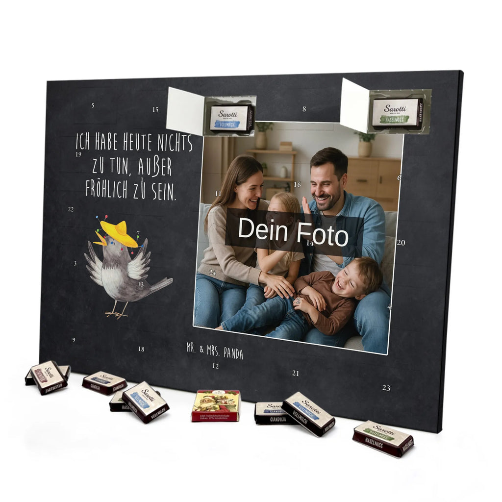 Personalisierter Schoko Foto Adventskalender Rabe Sombrero Personalisierter Schoko Foto Adventskalender, Lustige Sprüche, Tiere, Gute Laune, Tiermotive, Fröhlich sein, glücklich sein, Elster, Motivation, Glück Spruch, Spruch Positiv, Vogel, Froh, Vögel, Rabe