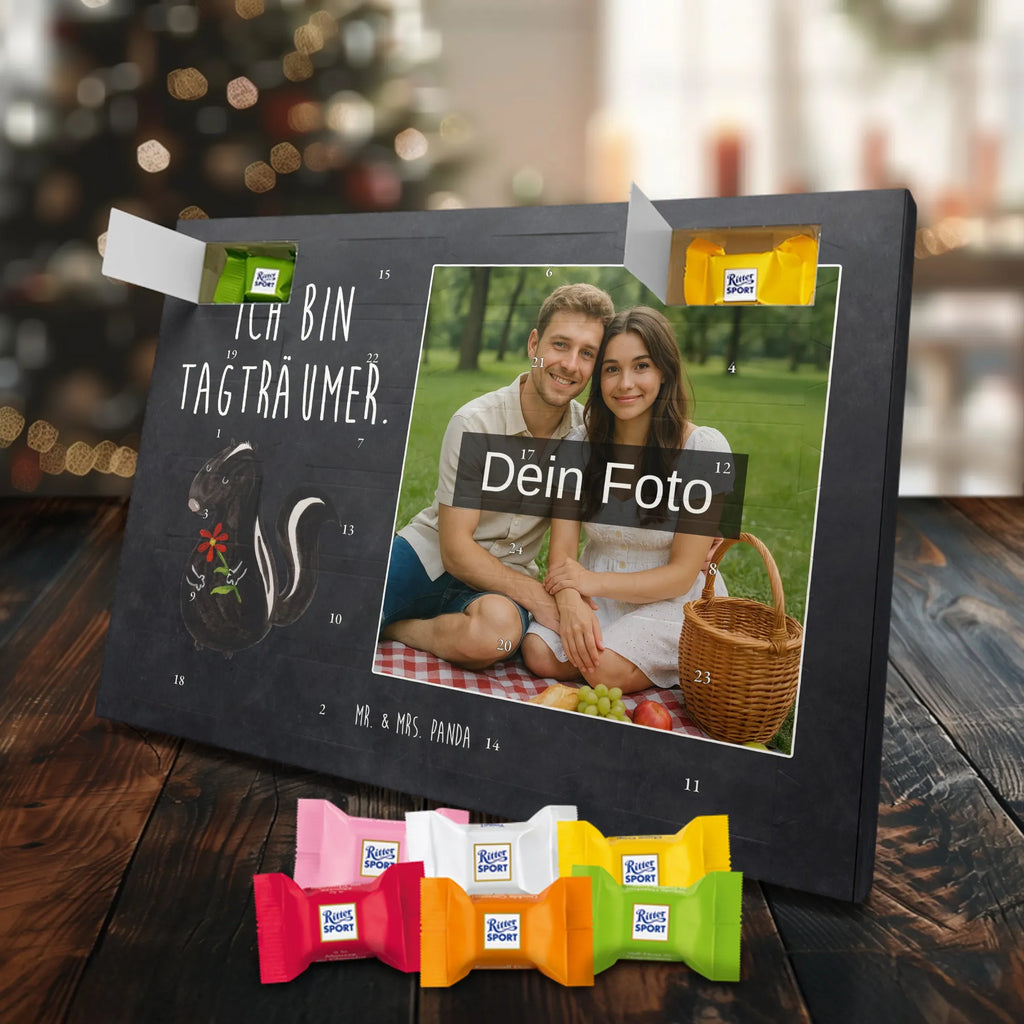 Personalisierter Schoko Foto Adventskalender Stinktier Blume Personalisierter Schoko Foto Adventskalender, Stinktier, Skunk, Träume, Tagträumer, Dreams, Stinker, Wildtier, Raubtier, Verträumt, Stinki