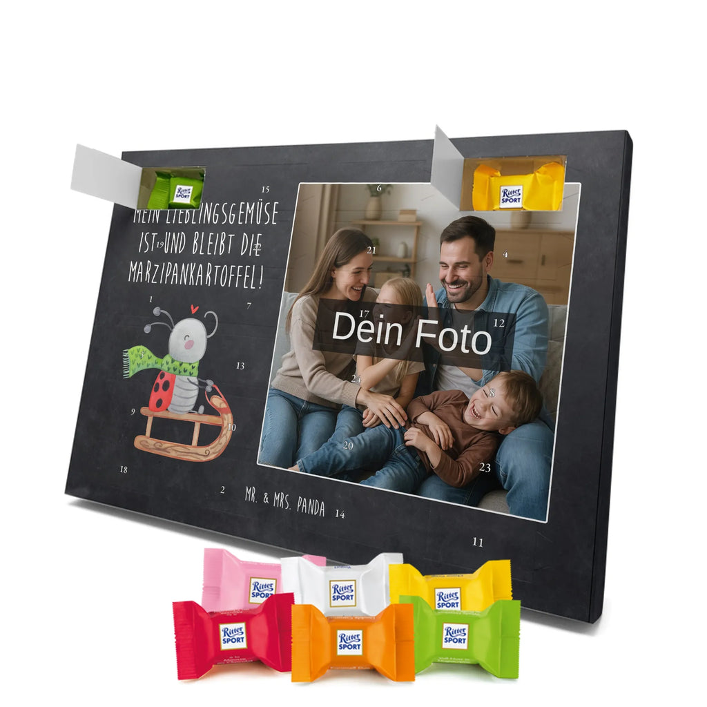 Personalisierter Schoko Foto Adventskalender Smörle Rodeln Personalisierter Schoko Foto Adventskalender, Winter, Wintermotiv, Advent, Nikolaus, Weihnachten, Weihnachtsdeko, Heiligabend, Marzipan, Smörle, Schlittenfahren