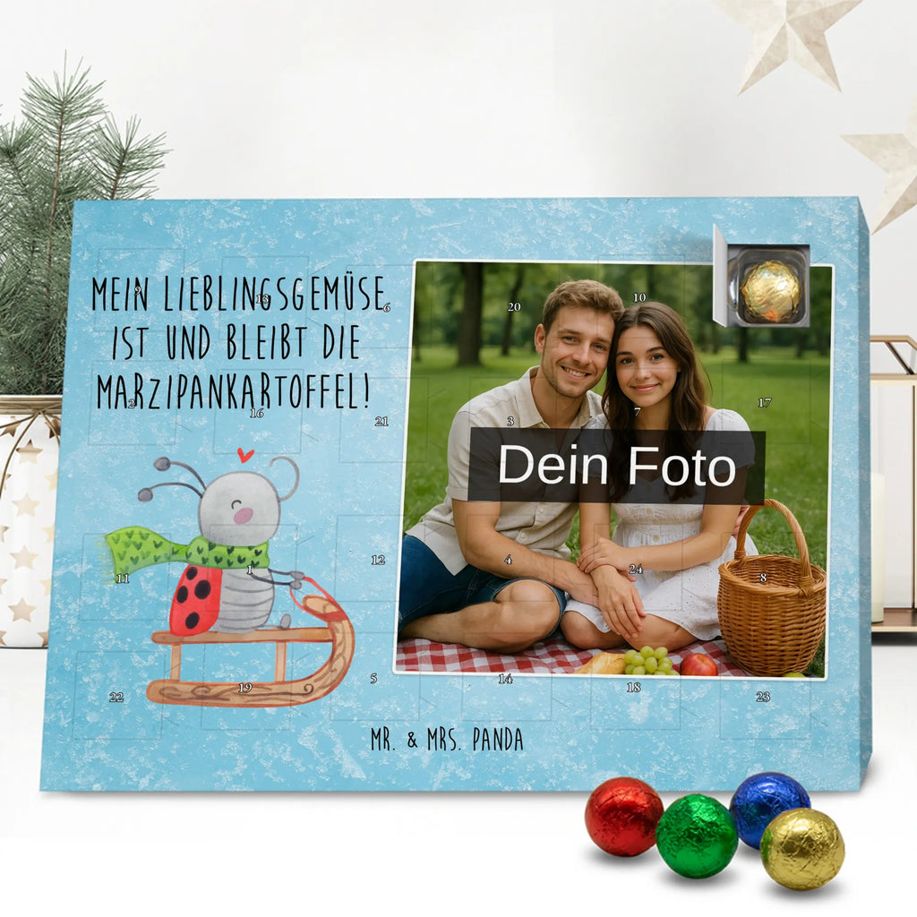Personalisierter Schoko Foto Adventskalender Smörle Rodeln Personalisierter Schoko Foto Adventskalender, Winter, Wintermotiv, Advent, Nikolaus, Weihnachten, Weihnachtsdeko, Heiligabend, Marzipan, Smörle, Schlittenfahren