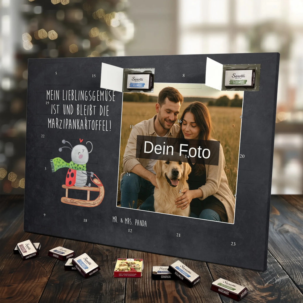 Personalisierter Schoko Foto Adventskalender Smörle Rodeln Personalisierter Schoko Foto Adventskalender, Winter, Wintermotiv, Advent, Nikolaus, Weihnachten, Weihnachtsdeko, Heiligabend, Marzipan, Smörle, Schlittenfahren