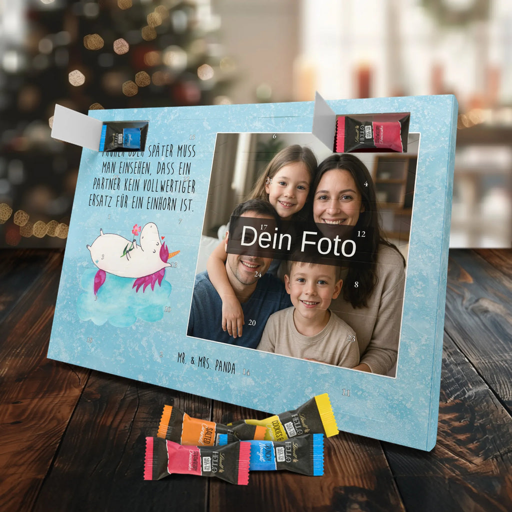 Personalisierter Schoko Foto Adventskalender Einhorn Verliebt Personalisierter Schoko Foto Adventskalender, Unicorn, Einhorn, Einhörner, Einhorn Deko, Liebesbeweis, Verliebt, Wolke, Liebe, Freundin