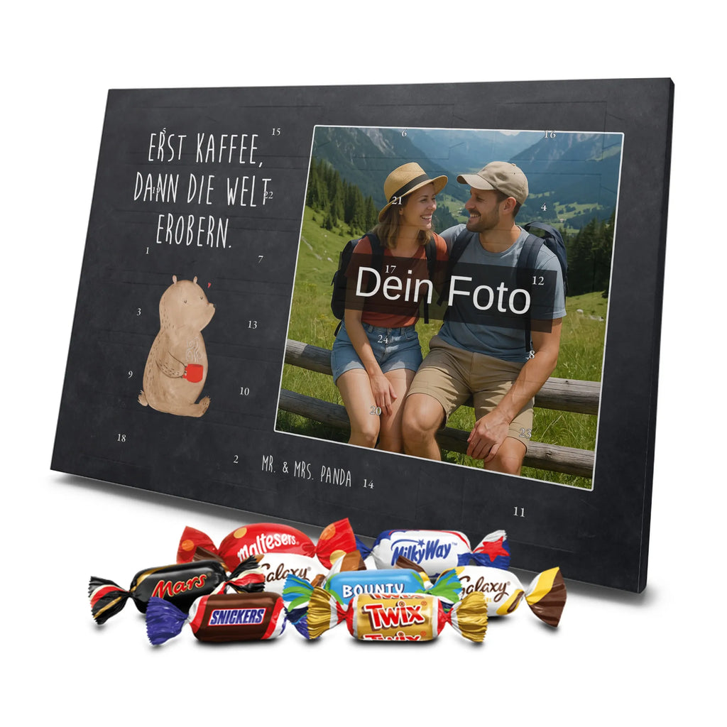 Personalisierter Schoko Foto Adventskalender Bär Kaffee Personalisierter Schoko Foto Adventskalender, Teddybär, Teddy, Bär, Guten Morgen, Bären, Welt Erobern, Kaffee, Welt Retten, Motivation, Coffee, Morgenroutine