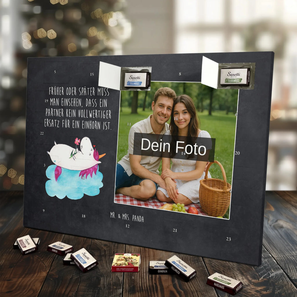 Personalisierter Schoko Foto Adventskalender Einhorn Verliebt Personalisierter Schoko Foto Adventskalender, Unicorn, Einhorn, Einhörner, Einhorn Deko, Liebesbeweis, Verliebt, Wolke, Liebe, Freundin
