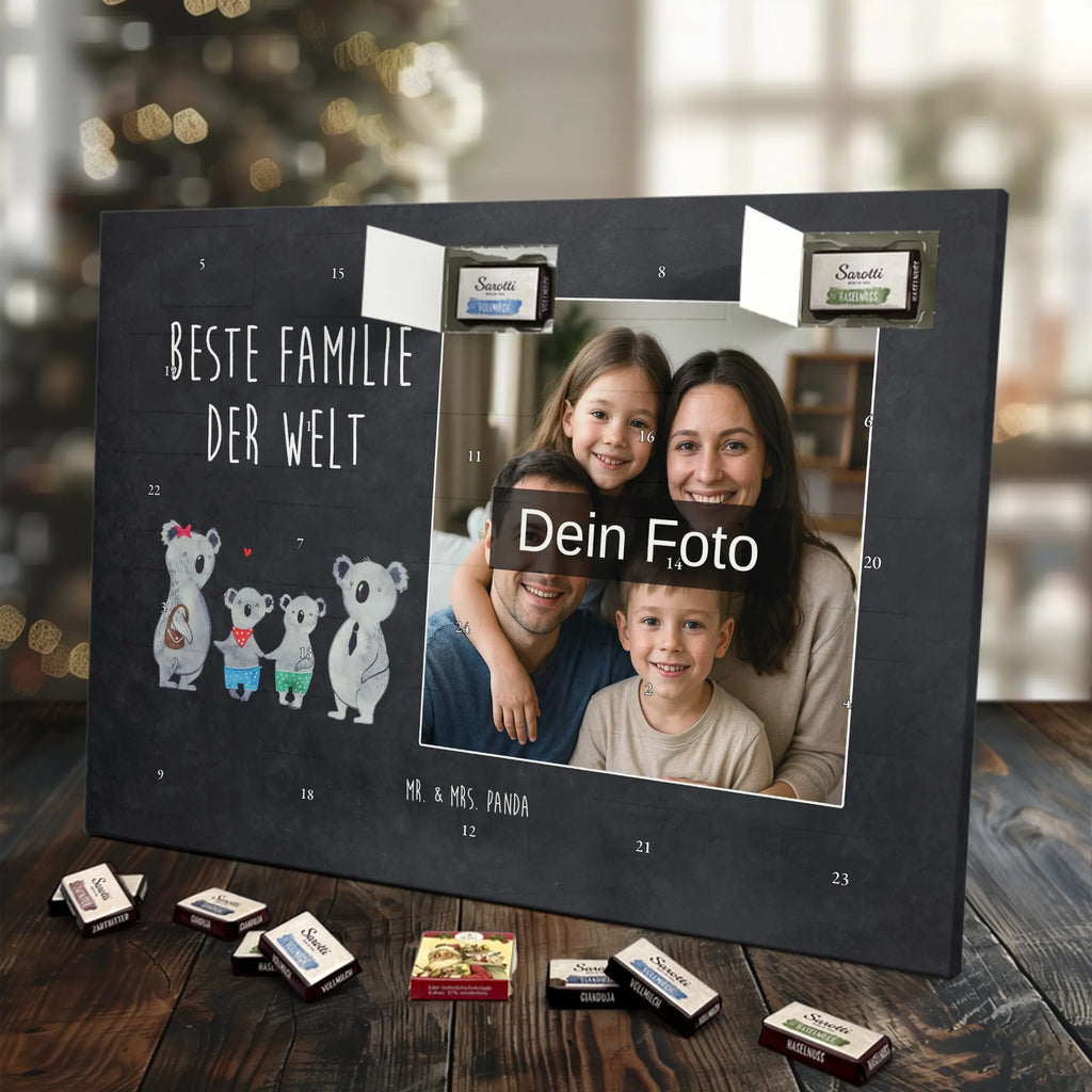 Personalisierter Schoko Foto Adventskalender Koala Familie zwei Personalisierter Schoko Foto Adventskalender, Opa, Bruder, Familie, Muttertag, Schwester, Papa, Mama, Vatertag, Oma, Beste Familie, Lieblingsfamilie, Familienzeit, Koalabär, Koala, Familienleben, Koalafamilie