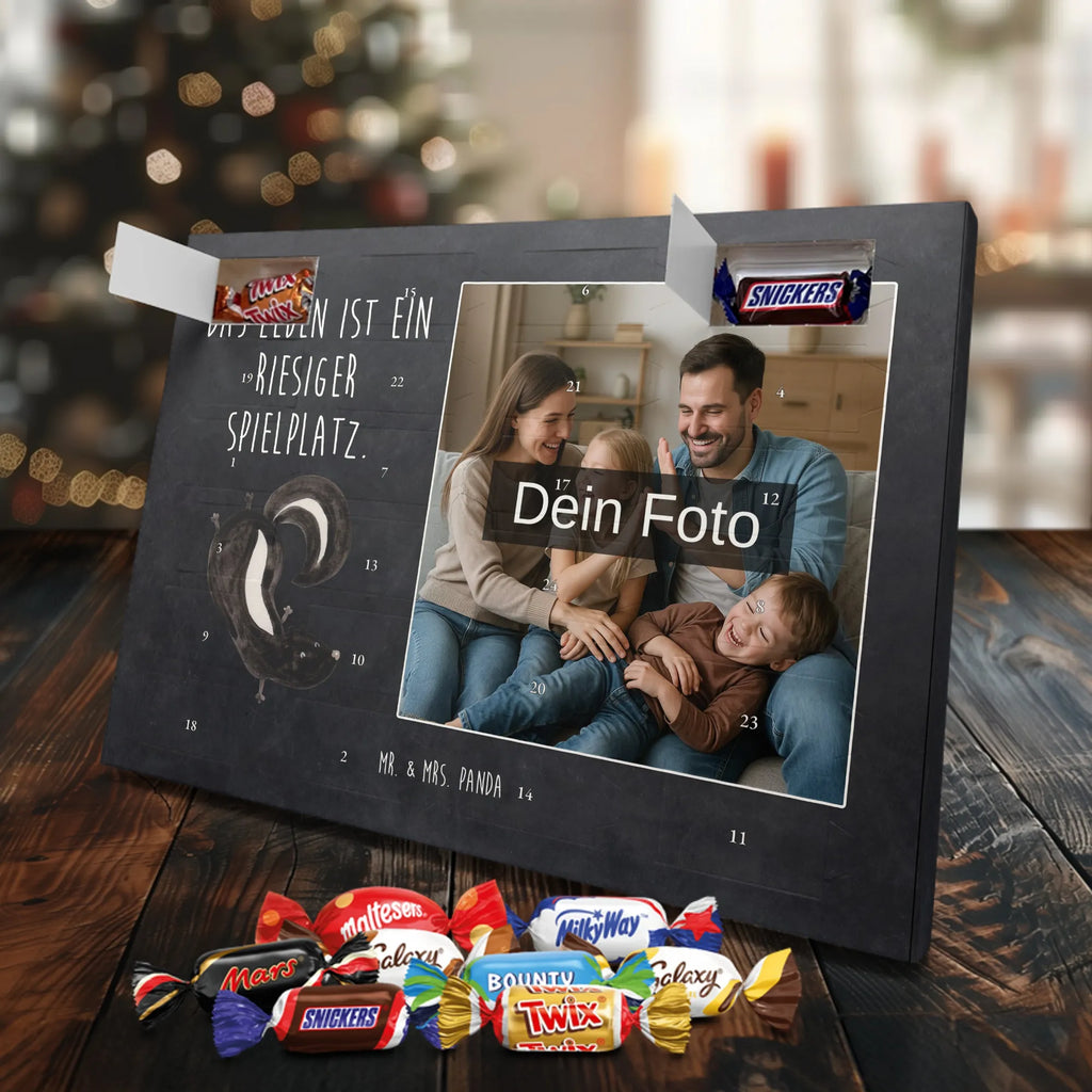 Personalisierter Schoko Foto Adventskalender Stinktier Handstand Personalisierter Schoko Foto Adventskalender, Stinktier, Skunk, Verpielt, Stinker, Raubtier, Spielplatz, Wildtier, Kind, Stinki
