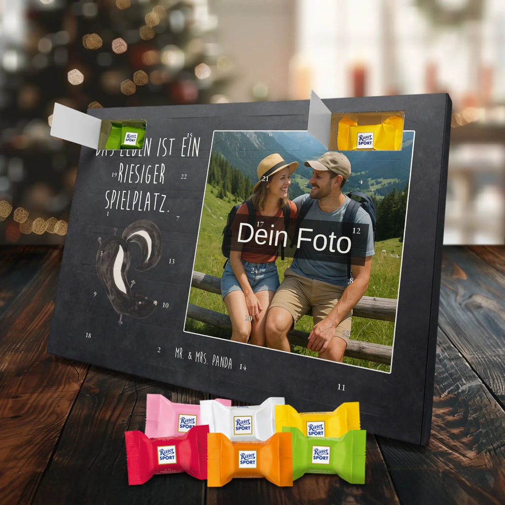 Personalisierter Schoko Foto Adventskalender Stinktier Handstand Personalisierter Schoko Foto Adventskalender, Stinktier, Skunk, Verpielt, Stinker, Raubtier, Spielplatz, Wildtier, Kind, Stinki