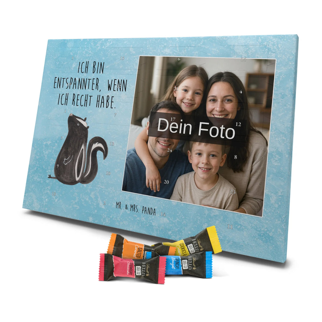 Personalisierter Schoko Foto Adventskalender Stinktier Sitzen Personalisierter Schoko Foto Adventskalender, Skunk, Stinktier, Büro, Recht, Wildtier, Stinki, Spruch, Besserwisser, Stinker, Raubtier