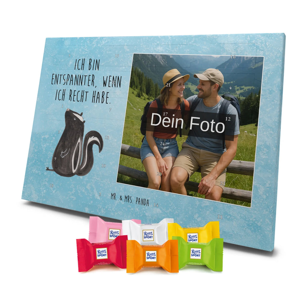 Personalisierter Schoko Foto Adventskalender Stinktier Sitzen Personalisierter Schoko Foto Adventskalender, Skunk, Stinktier, Büro, Recht, Wildtier, Stinki, Spruch, Besserwisser, Stinker, Raubtier