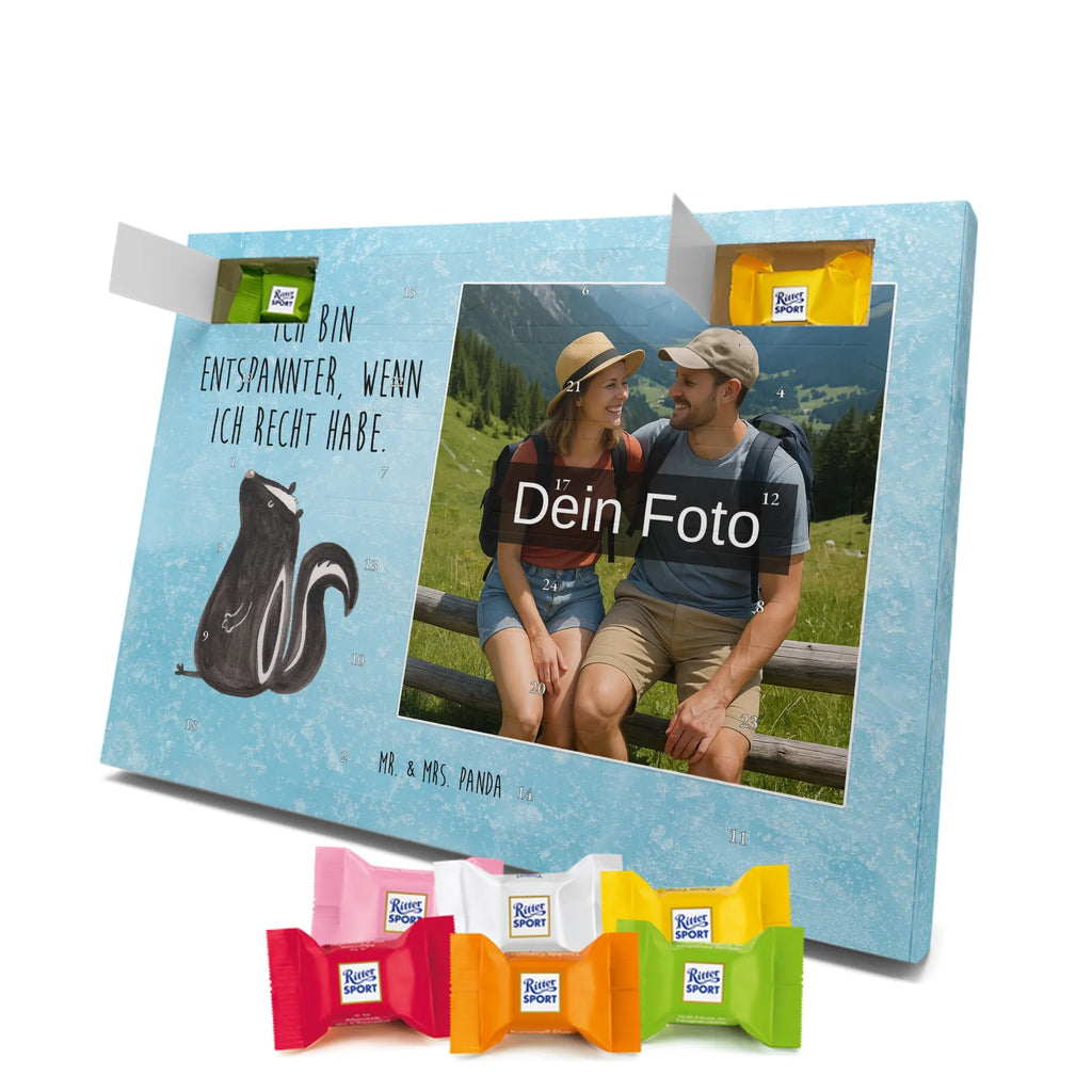Personalisierter Schoko Foto Adventskalender Stinktier Sitzen Personalisierter Schoko Foto Adventskalender, Skunk, Stinktier, Büro, Recht, Wildtier, Stinki, Spruch, Besserwisser, Stinker, Raubtier