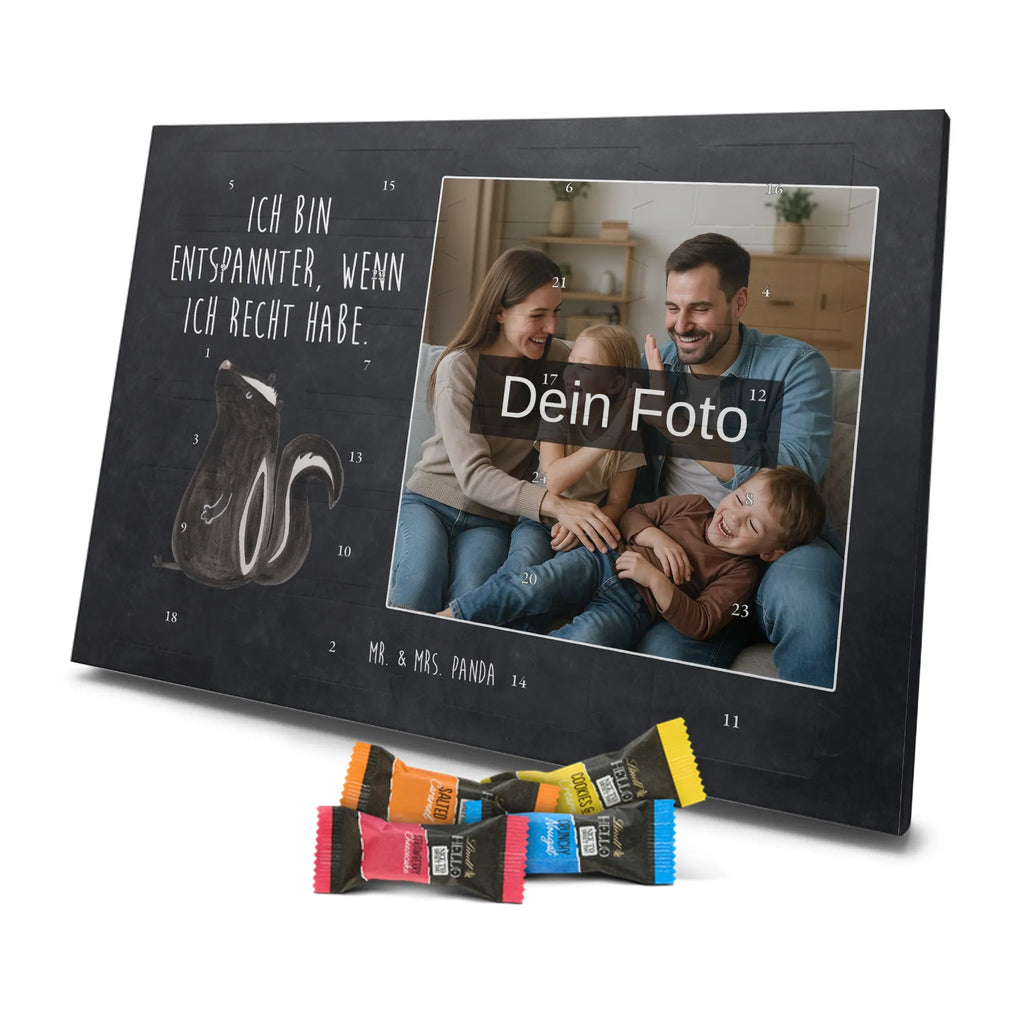 Personalisierter Schoko Foto Adventskalender Stinktier Sitzen Personalisierter Schoko Foto Adventskalender, Skunk, Stinktier, Büro, Recht, Wildtier, Stinki, Spruch, Besserwisser, Stinker, Raubtier