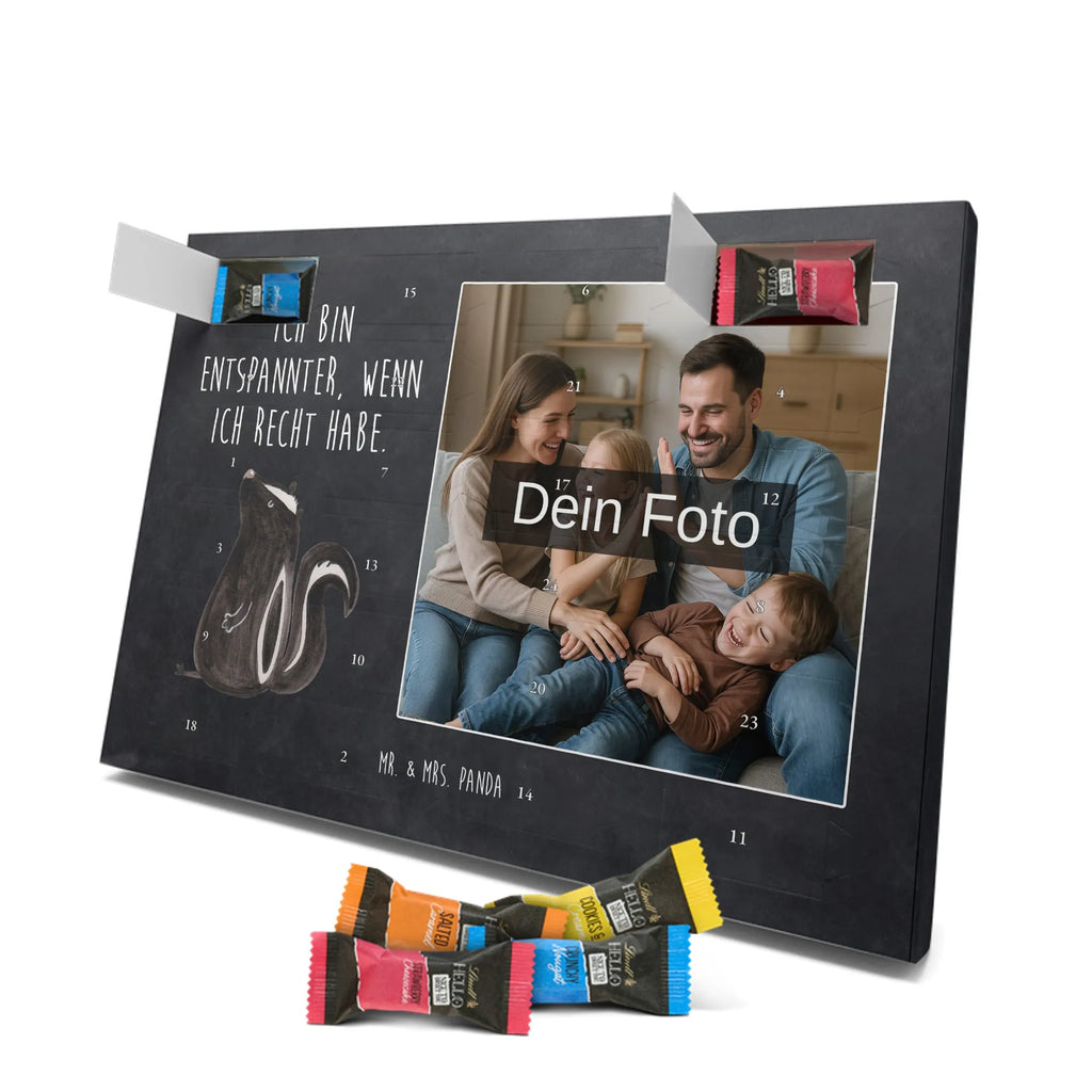 Personalisierter Schoko Foto Adventskalender Stinktier Sitzen Personalisierter Schoko Foto Adventskalender, Skunk, Stinktier, Büro, Recht, Wildtier, Stinki, Spruch, Besserwisser, Stinker, Raubtier