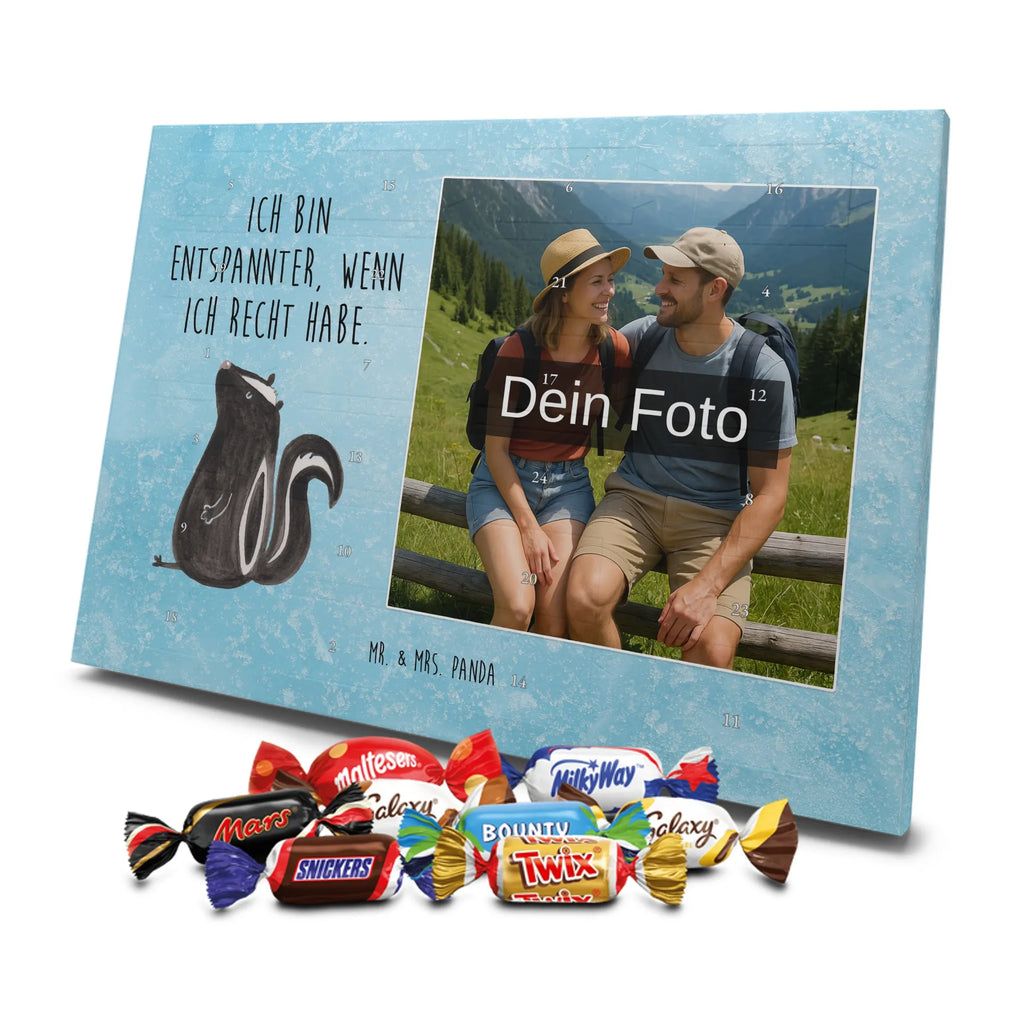 Personalisierter Schoko Foto Adventskalender Stinktier Sitzen Personalisierter Schoko Foto Adventskalender, Skunk, Stinktier, Büro, Recht, Wildtier, Stinki, Spruch, Besserwisser, Stinker, Raubtier