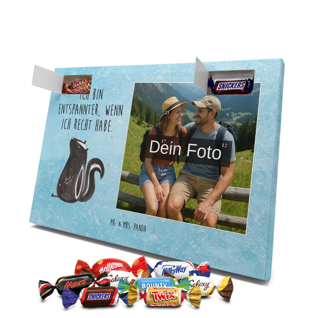 Personalisierter Schoko Foto Adventskalender Stinktier Sitzen Personalisierter Schoko Foto Adventskalender, Skunk, Stinktier, Büro, Recht, Wildtier, Stinki, Spruch, Besserwisser, Stinker, Raubtier
