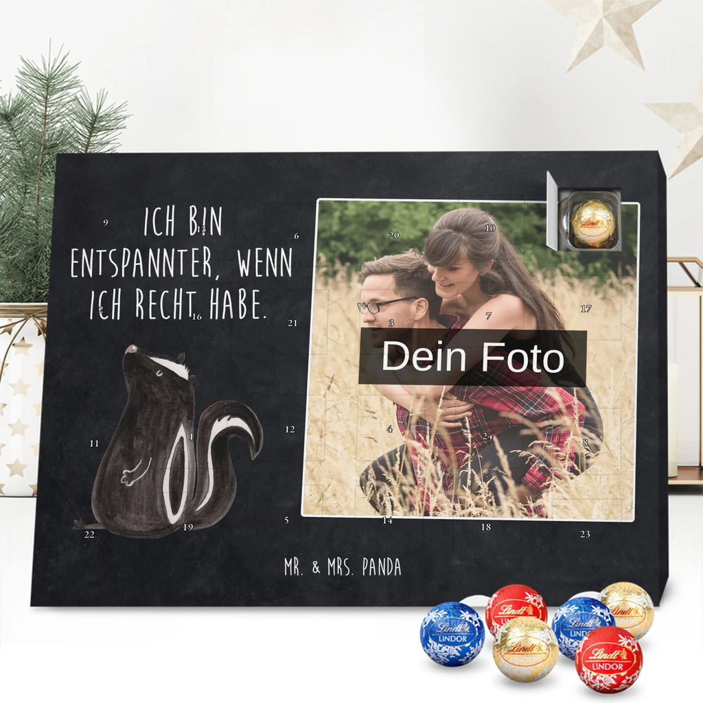 Personalisierter Schoko Foto Adventskalender Stinktier Sitzen Personalisierter Schoko Foto Adventskalender, Skunk, Stinktier, Büro, Recht, Wildtier, Stinki, Spruch, Besserwisser, Stinker, Raubtier