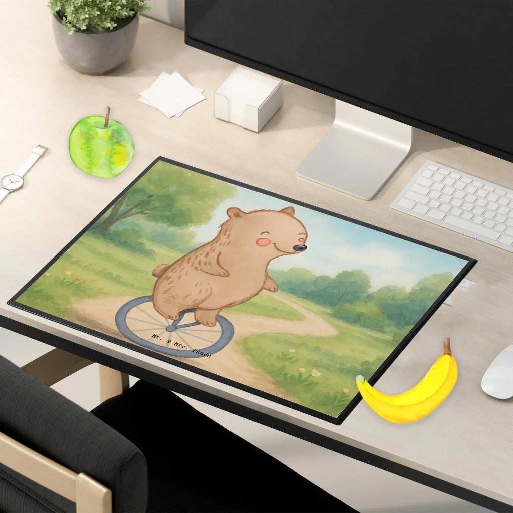 Schreibtischunterlage Bär Einrad fahren Design Schreibtisch Matte, Auflage, Unterlage, Büroartikel, Matte, Schreibtischauflage, Schreibtisch Unterlagen, Bürobedarf, Schreibtischunterlage Groß, Schreibunterlage, Schreibwaren, Geschenk, Schenken, Sport, Sportart, Hobby, Danke, Dankeschön, Auszeichnung, Gewinn, Sportler, Einrad fahren