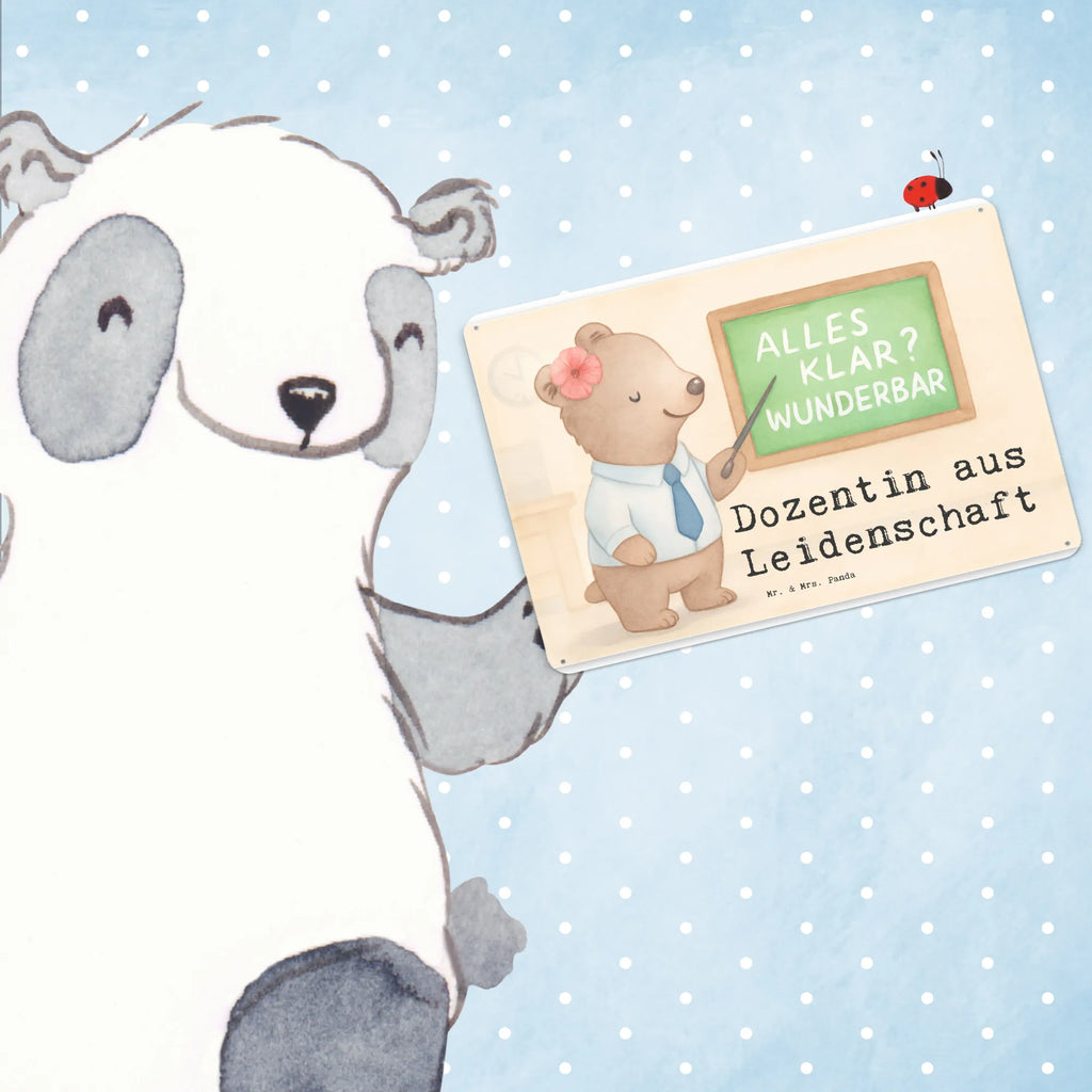 Blechschild Dozentin Leidenschaft Design Wandschild Metall, Blechschild Für Frauen, Blechschild Für Männer, Türschild Metall, Blechschild Büro, Blechschild Küche, Blechschild Zum Aufhängen, Dekoschild Metall, Blechschild, Blechschild Groß, Schenken, Jubiläum, Danke, Dankeschön, Beruf, Ausbildung, Abschied, Rente, Kollege, Kollegin, Arbeitskollege, Mitarbeiter, Firma, Geschenk, Tutorin, Professorin, Dozentin, Vorlesung, Unterricht, Universität, Uni, Akademikerin