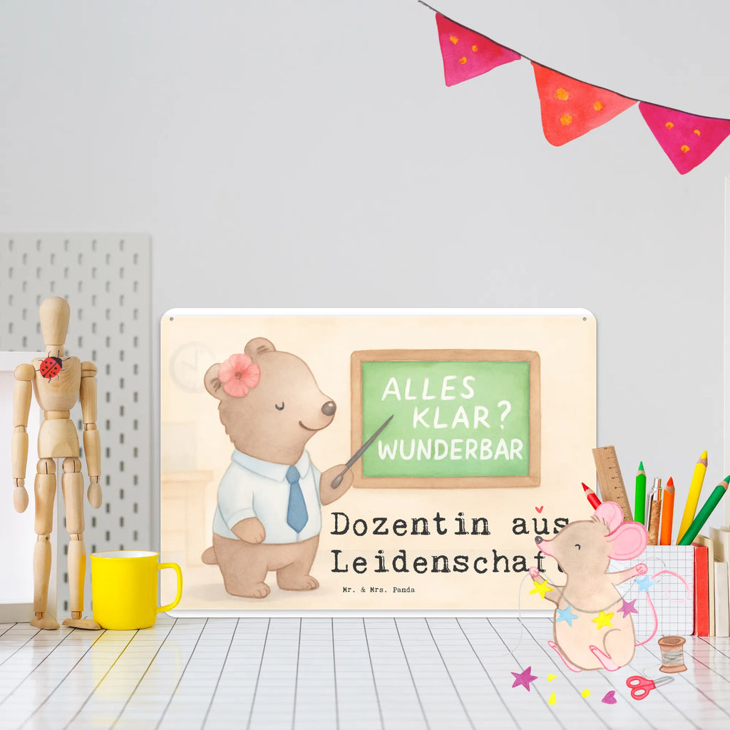 Blechschild Dozentin Leidenschaft Design Wandschild Metall, Blechschild Für Frauen, Blechschild Für Männer, Türschild Metall, Blechschild Büro, Blechschild Küche, Blechschild Zum Aufhängen, Dekoschild Metall, Blechschild, Blechschild Groß, Schenken, Jubiläum, Danke, Dankeschön, Beruf, Ausbildung, Abschied, Rente, Kollege, Kollegin, Arbeitskollege, Mitarbeiter, Firma, Geschenk, Tutorin, Professorin, Dozentin, Vorlesung, Unterricht, Universität, Uni, Akademikerin